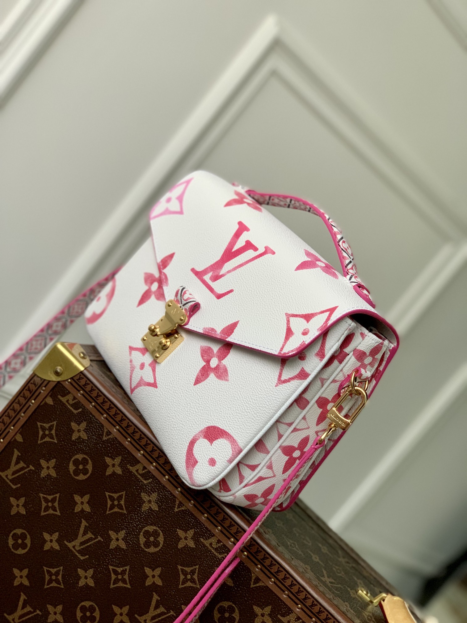 l**is V*t*n pochette metis handbags-25*19*7cm