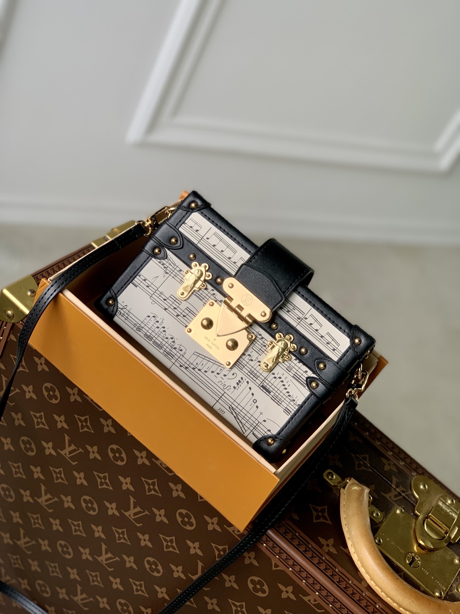 l**is V*t*n petite malle handbags-m22895-21 x 14 x 6cm