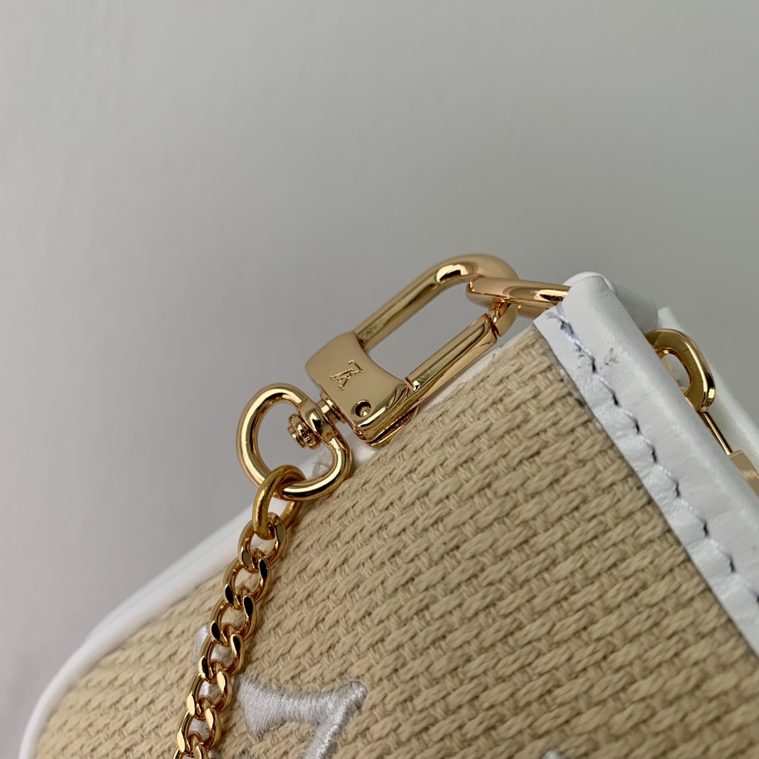 l**is V*t*n mini pochette accessories-15.5 x 10.5 x 4cm