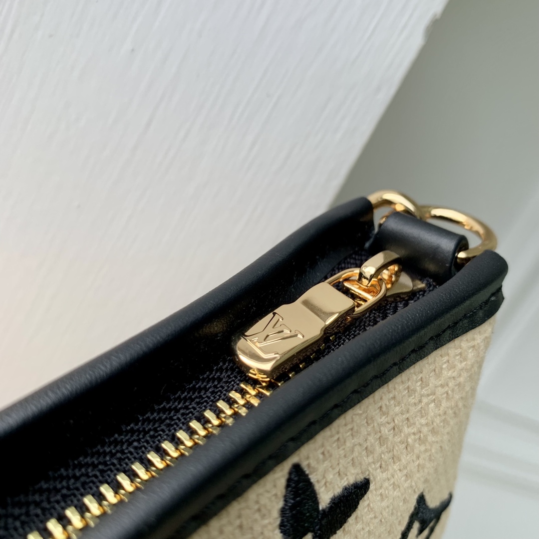 l**is V*t*n mini pochette accessories-15.5 x 10.5 x 4cm