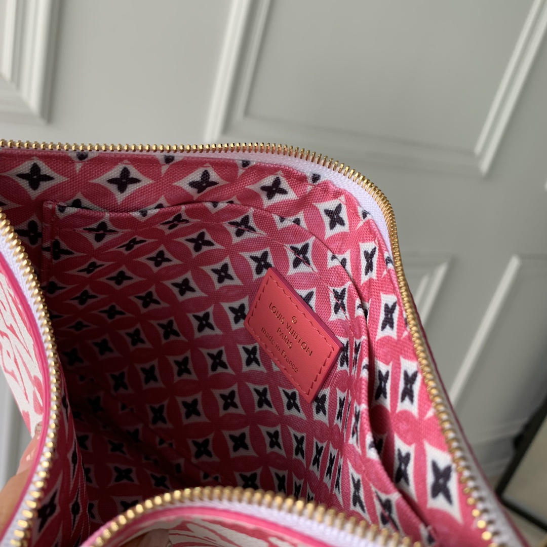 l**is V*t*n neverful m21733-32*29*17cm