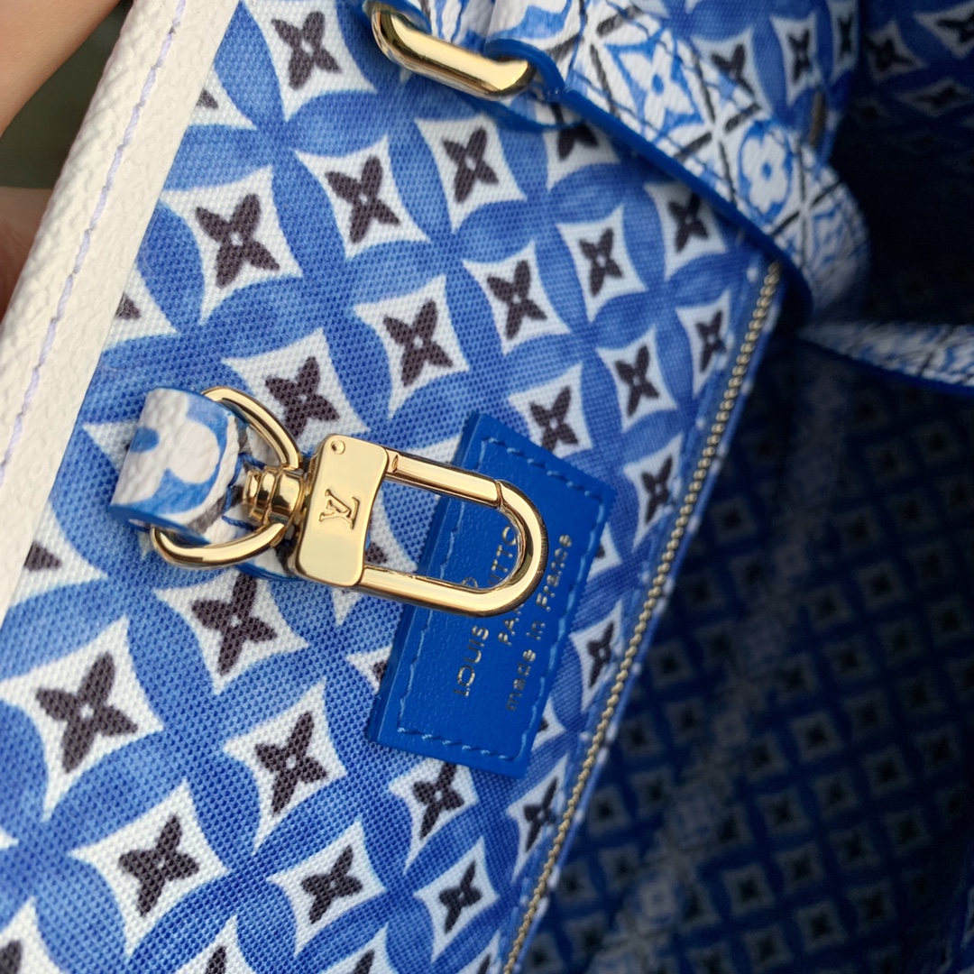 l**is V*t*n onthego handbag-m22975-35 x 27 x 14 cm