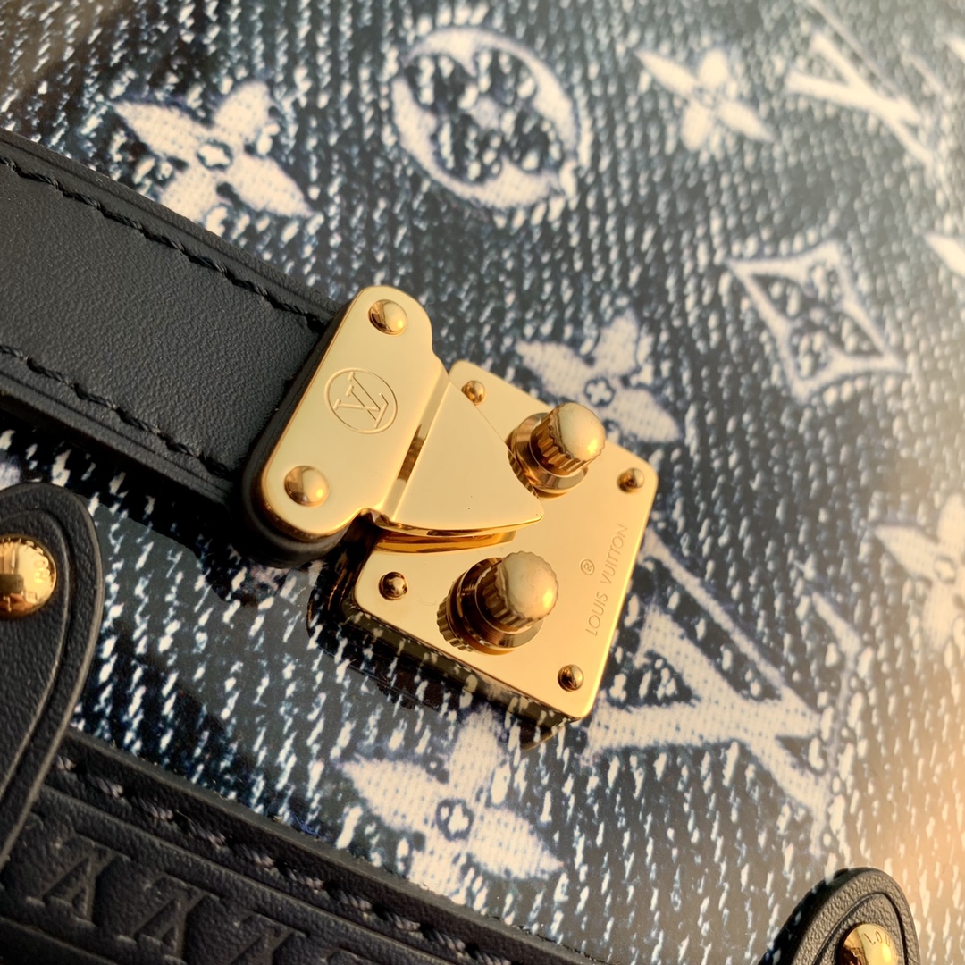 l**is V*t*n side trunk pm- m22944-21×14×6cm