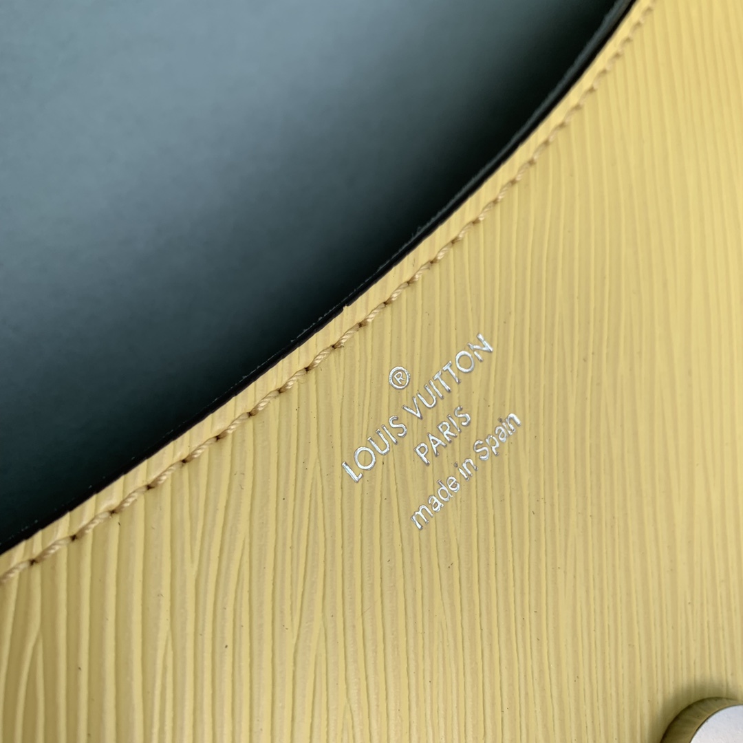 l**is V*t*n buci handbag-24.5 x 15.5 x 9cm