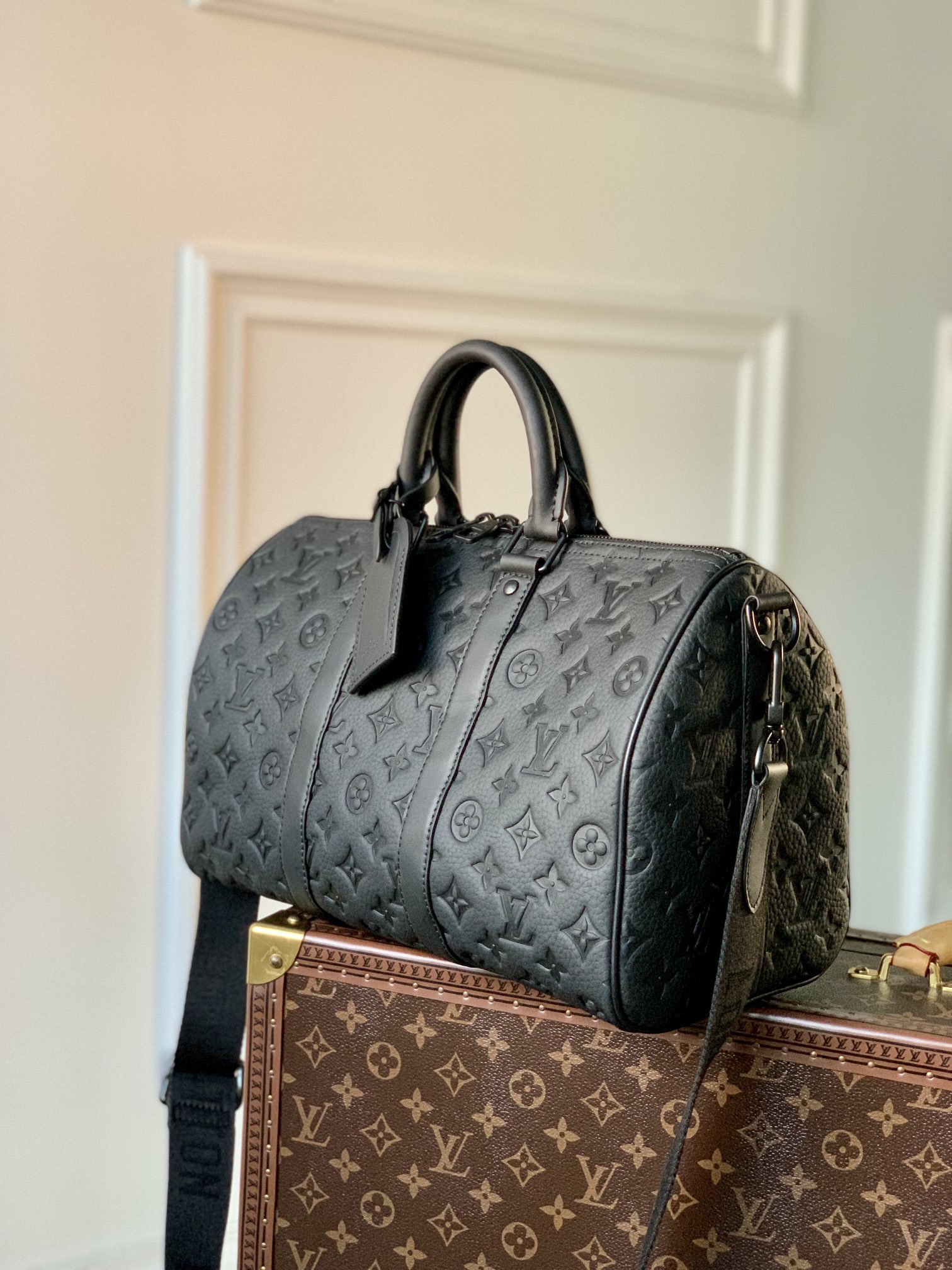 l**is V*t*n keepall bandouliÈre 35-m22570-34*21*16cm