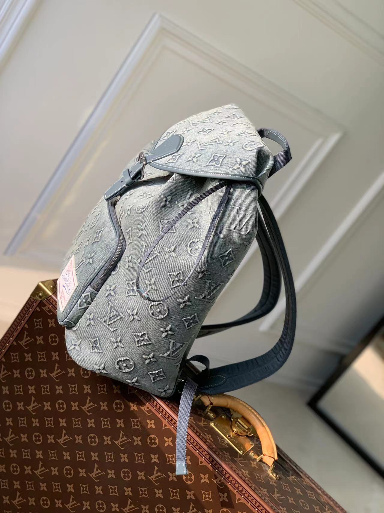 l**is V*t*n montsouris backpack-m22534-32*40*19cm