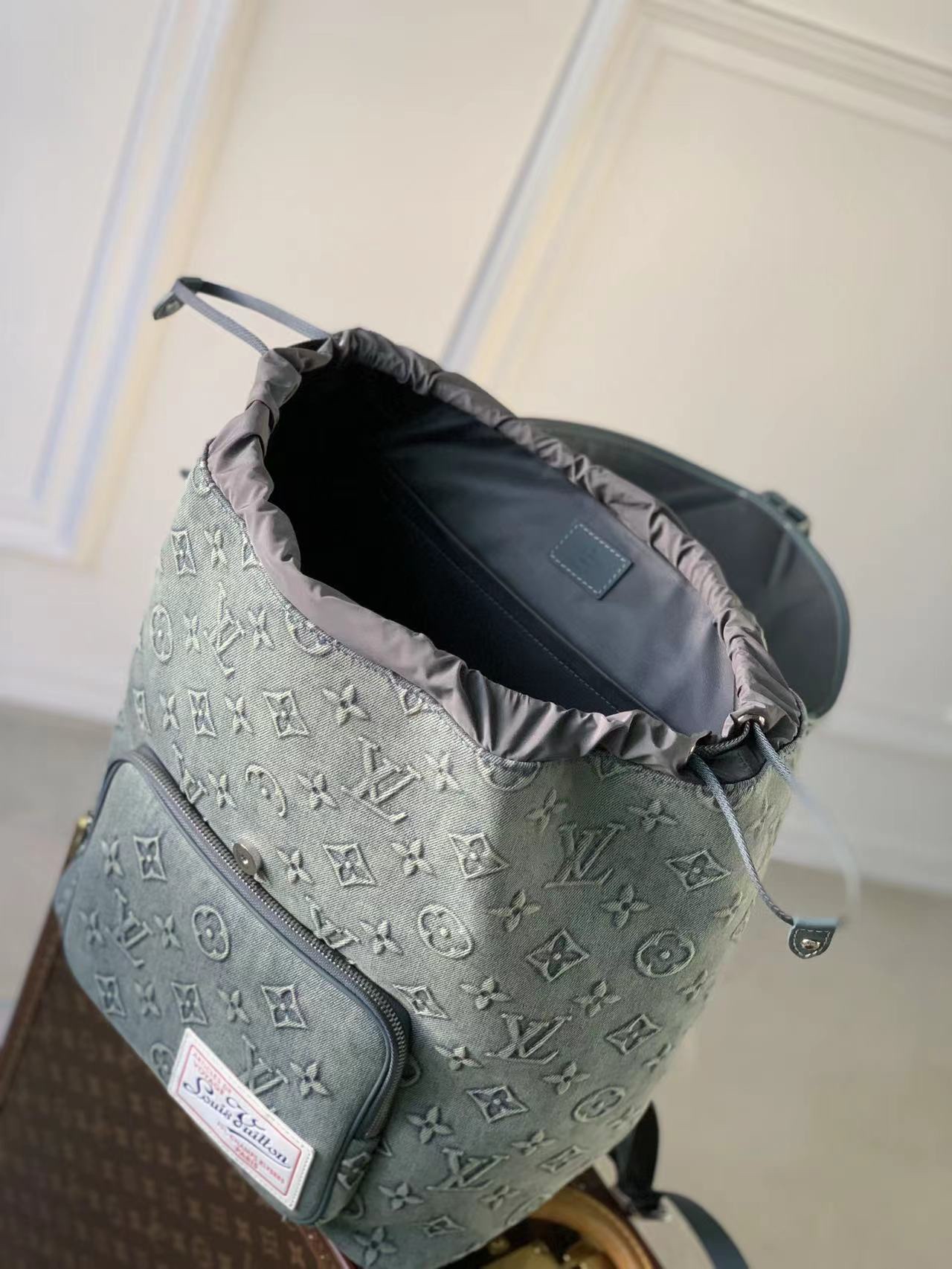 l**is V*t*n montsouris backpack-m22534-32*40*19cm