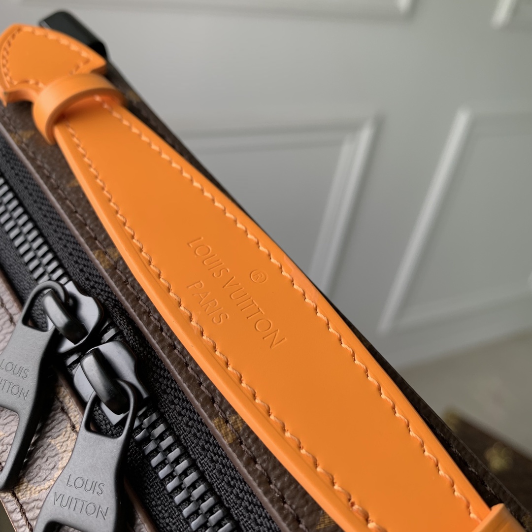 l**is V*t*n handle soft trunk bag -m46689-25*15*7cm