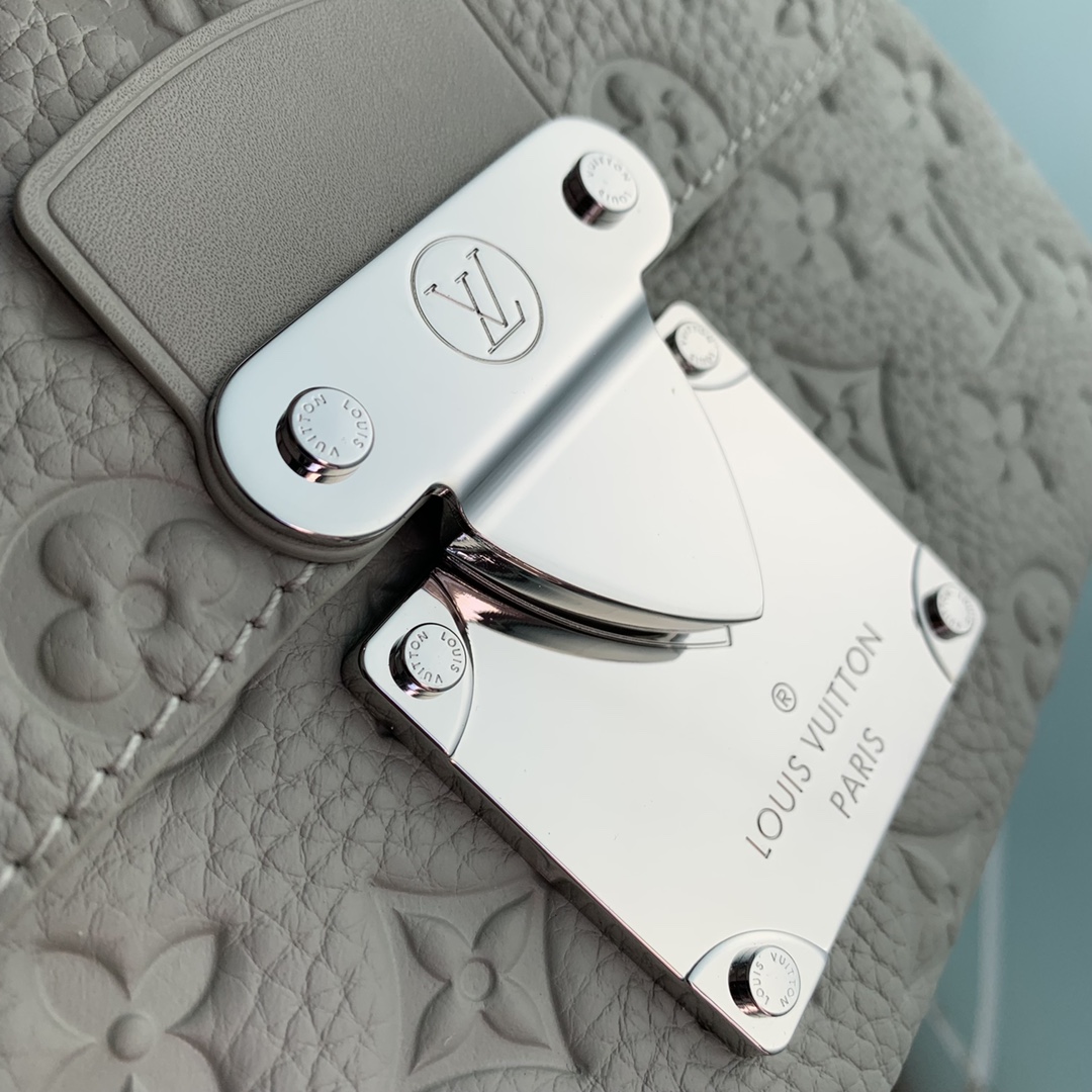 l**is V*t*n s lock bag-m45806-22*18*8cm