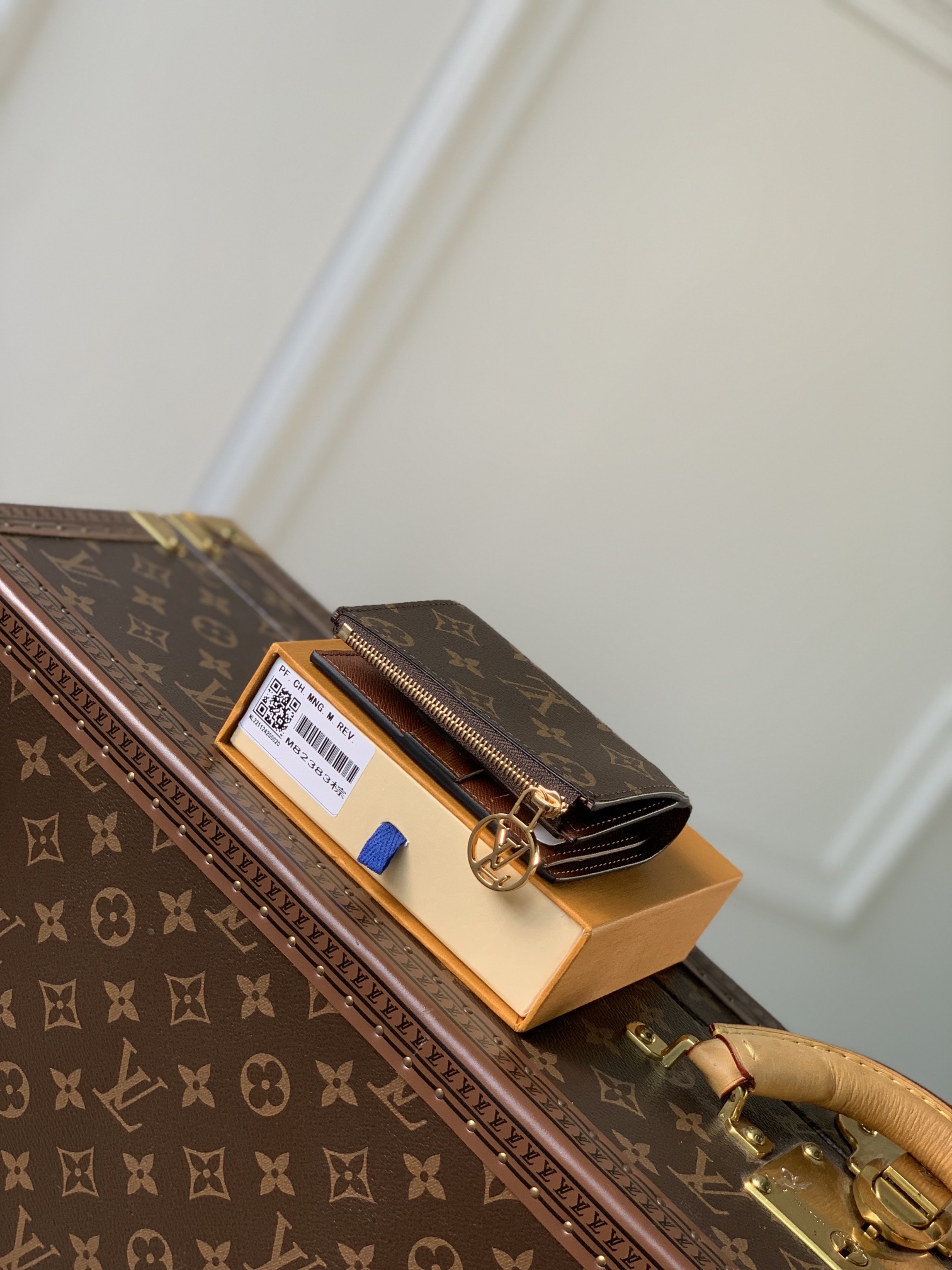 l**is V*t*n wallet- m82381-9×11.5×1.5cm