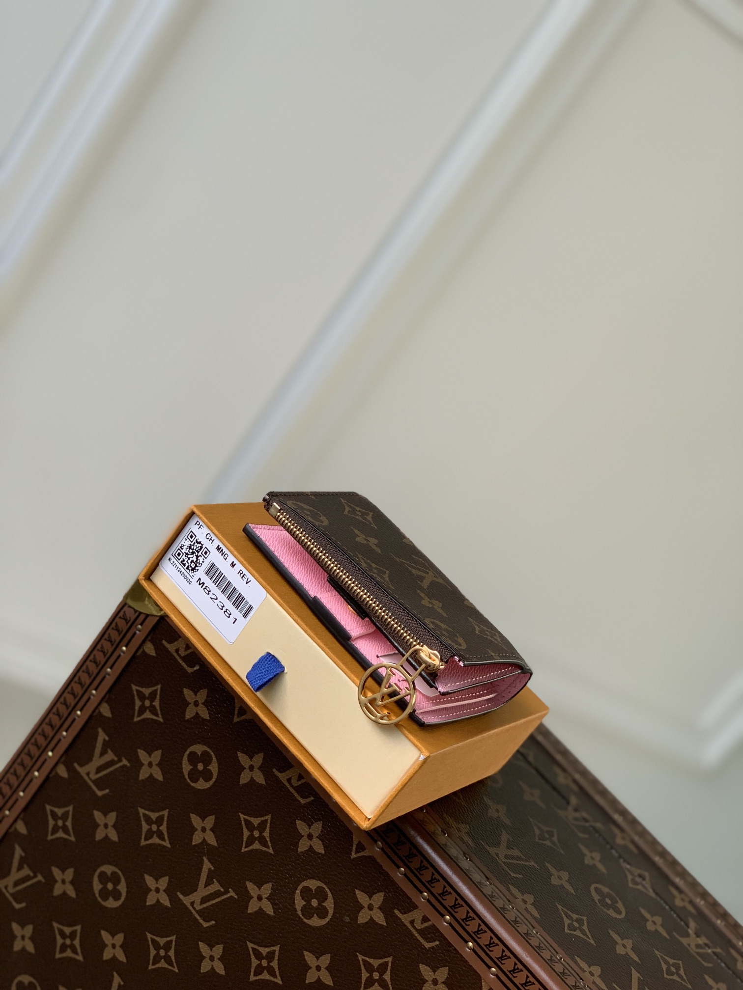 l**is V*t*n wallet- m82381-9×11.5×1.5cm