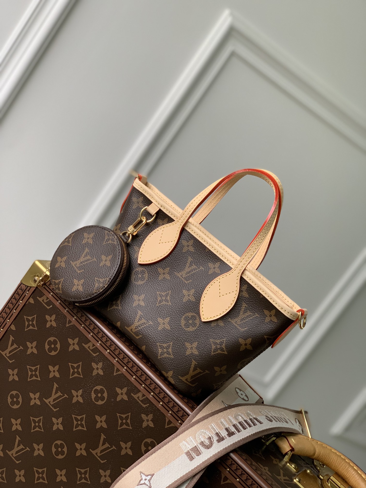 l**is V*t*n neverfull bb-24*14*9cm