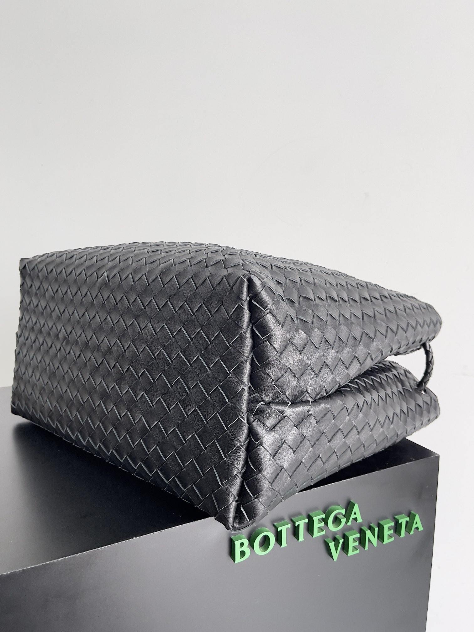 Bo*te*ga ve*ne*ta andiamo-45*22*34cm