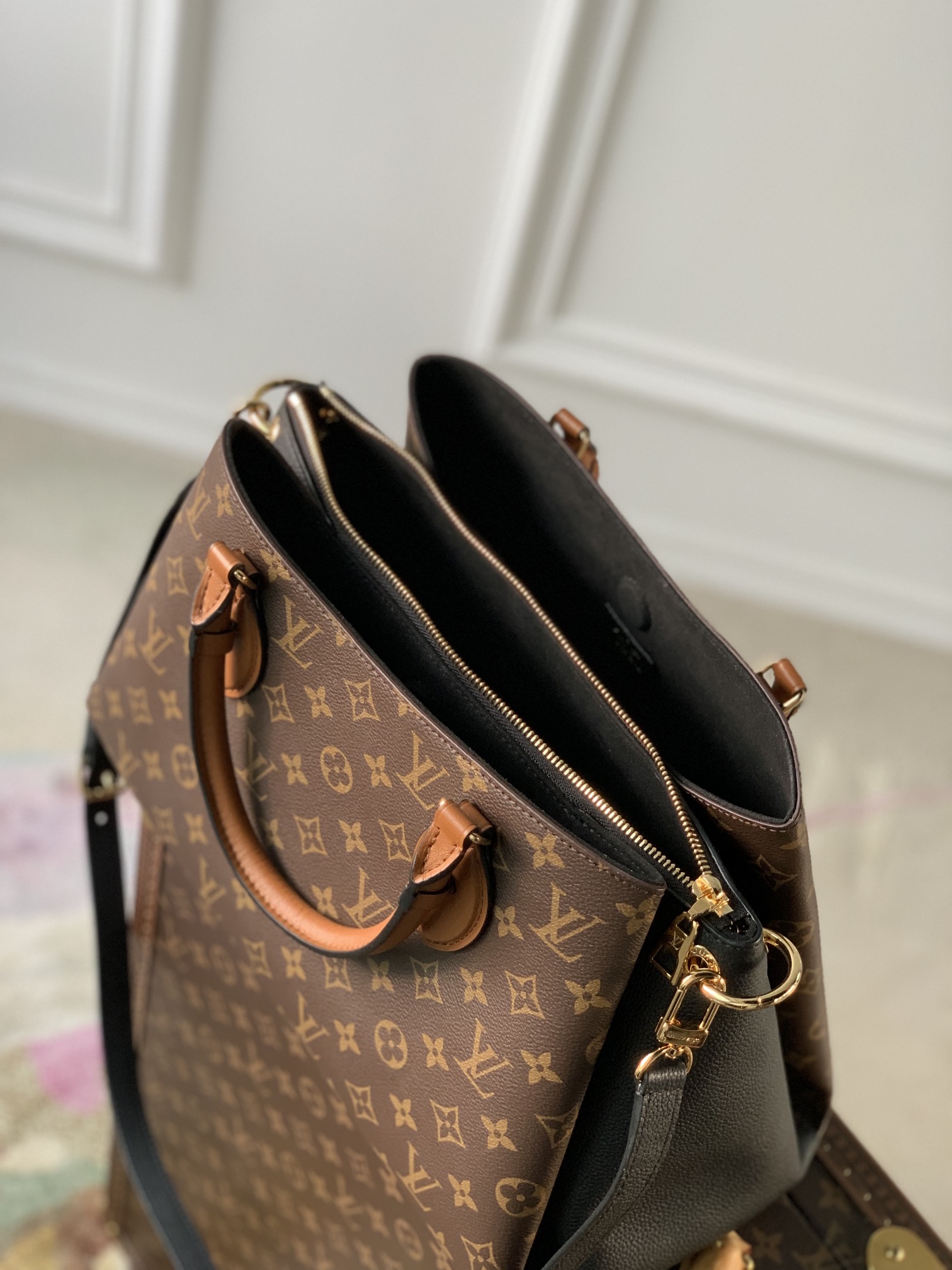 l**is V*t*n vendome bag-36*22*18cm