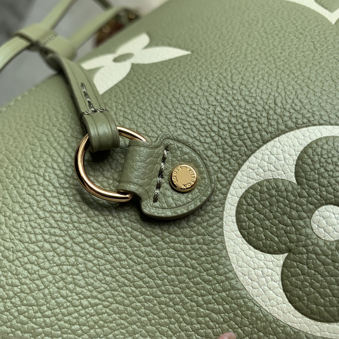 l**is V*t*n neverfull m46102-32*29*17cm