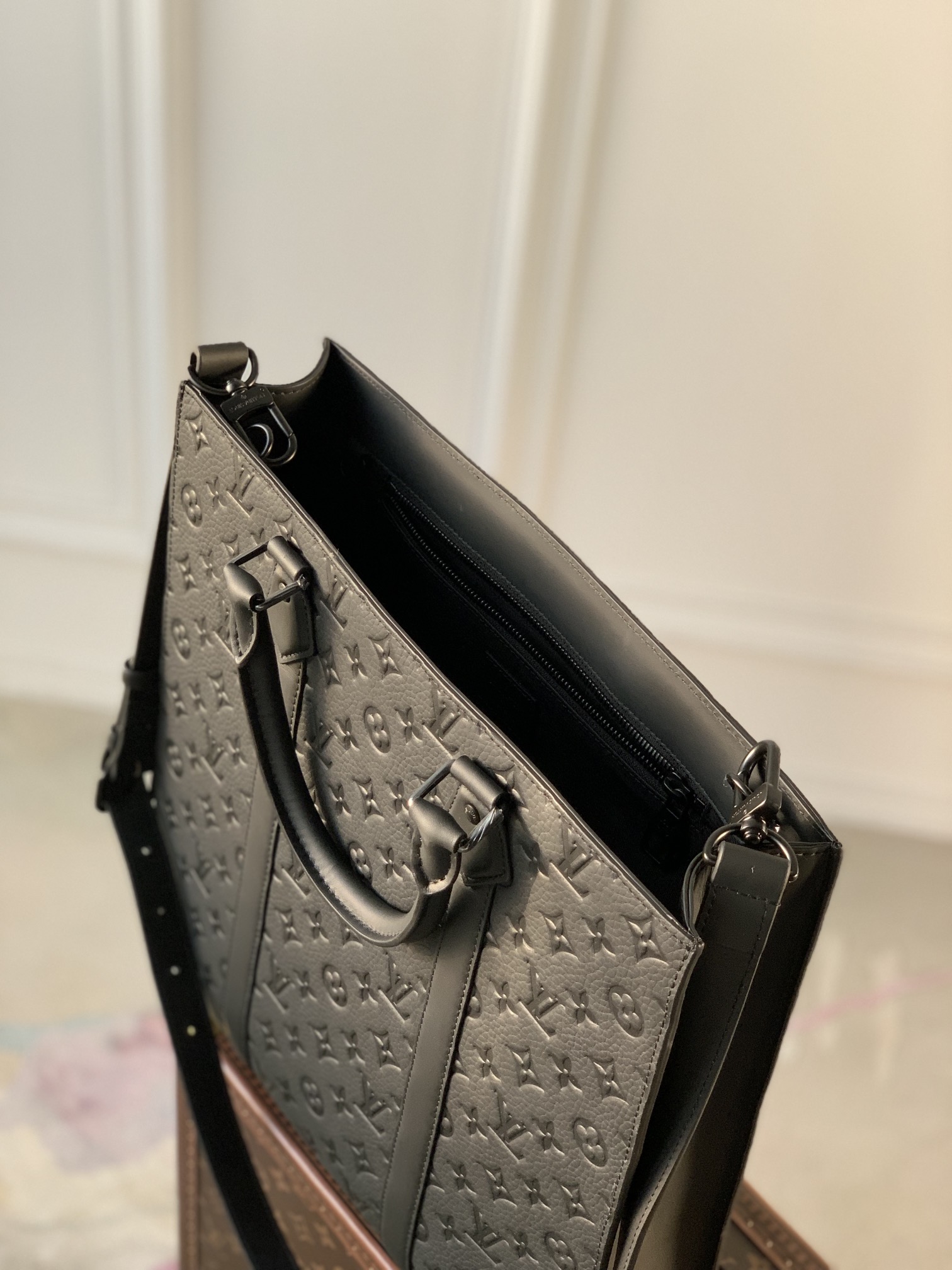 l**is V*t*n sac plat handbags-36.5 x 38.0 x 9cm