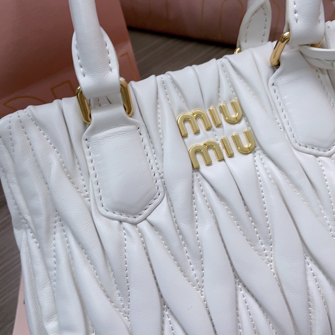 MiuMiu Tote-20 X16 X11CM