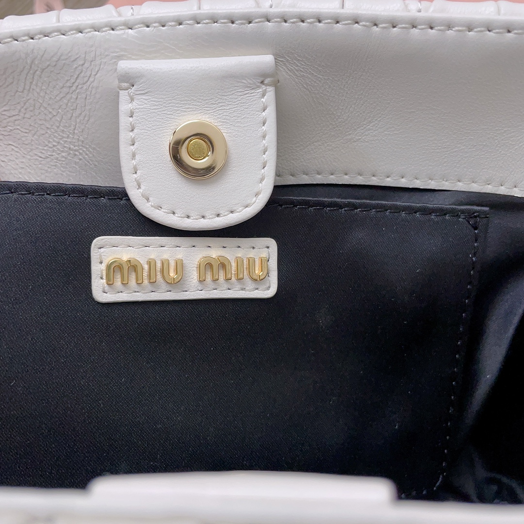 MiuMiu Tote-20 X16 X11CM