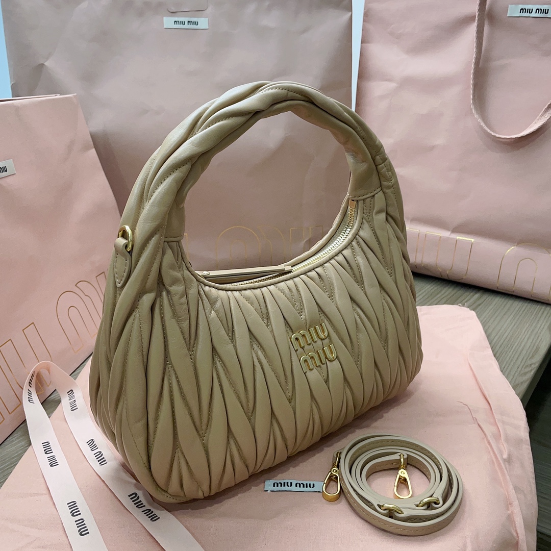 MiuMiu Bag-25X18X7CM