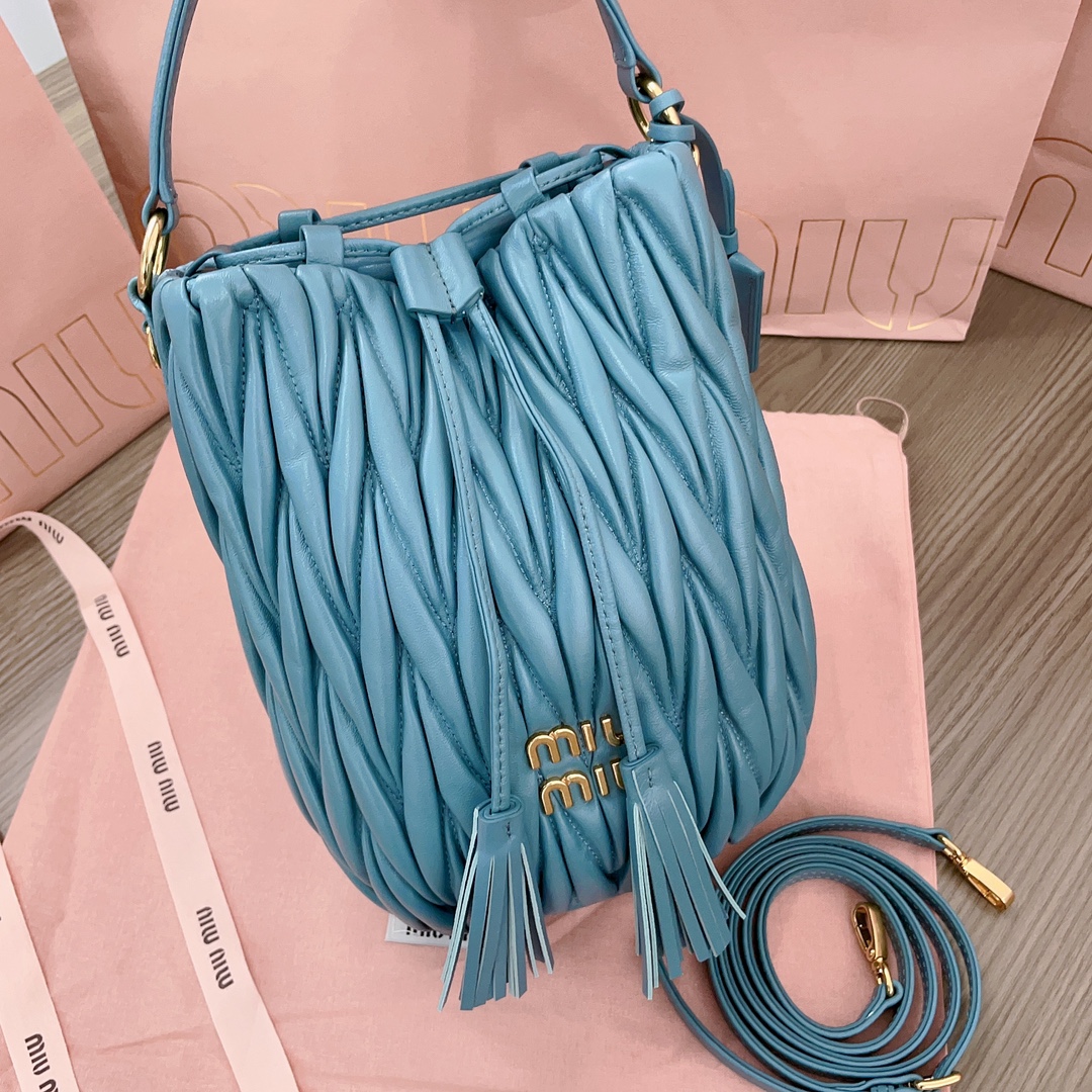 MiuMiu Bag-20X18X14CM