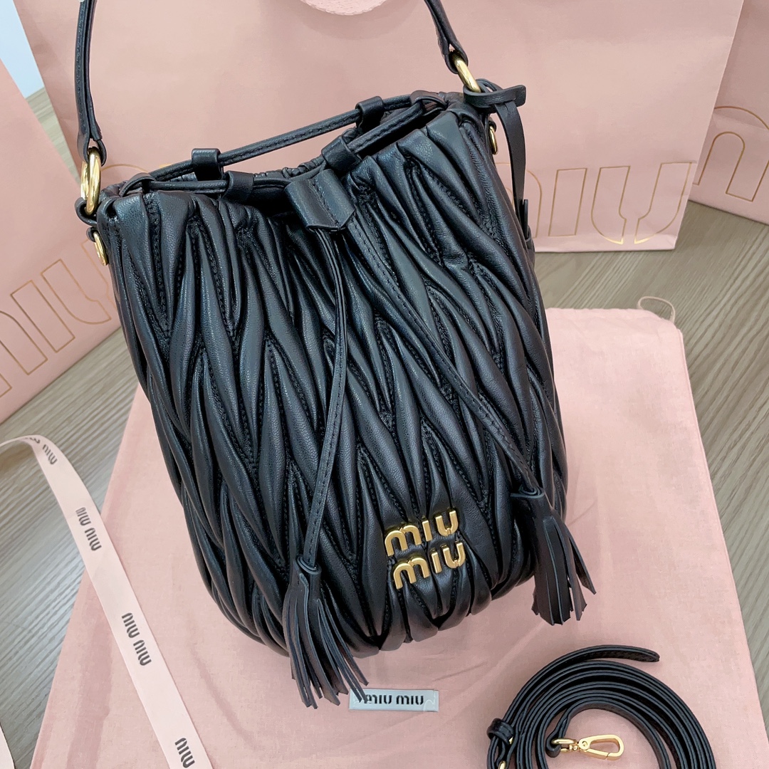 MiuMiu Bag-20X18X14CM