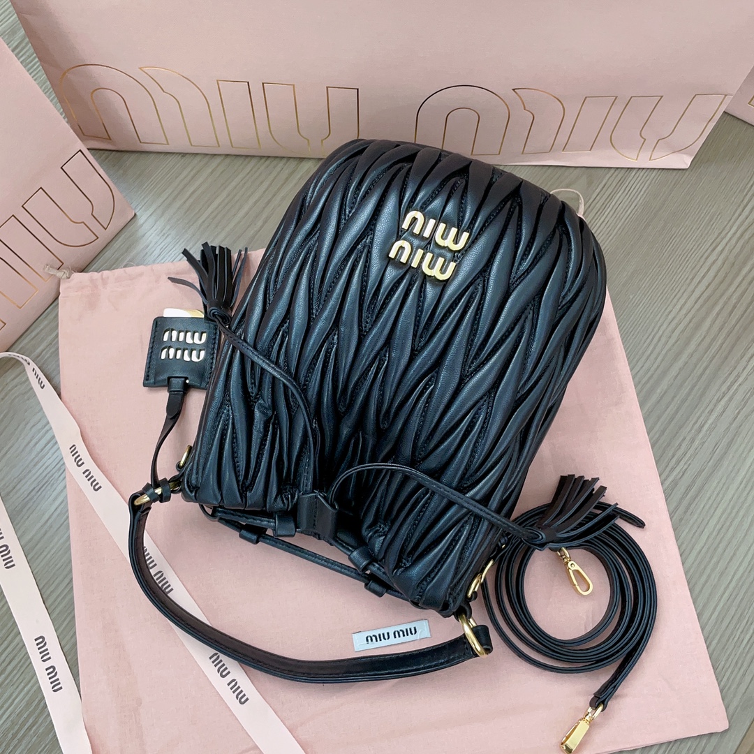 MiuMiu Bag-20X18X14CM