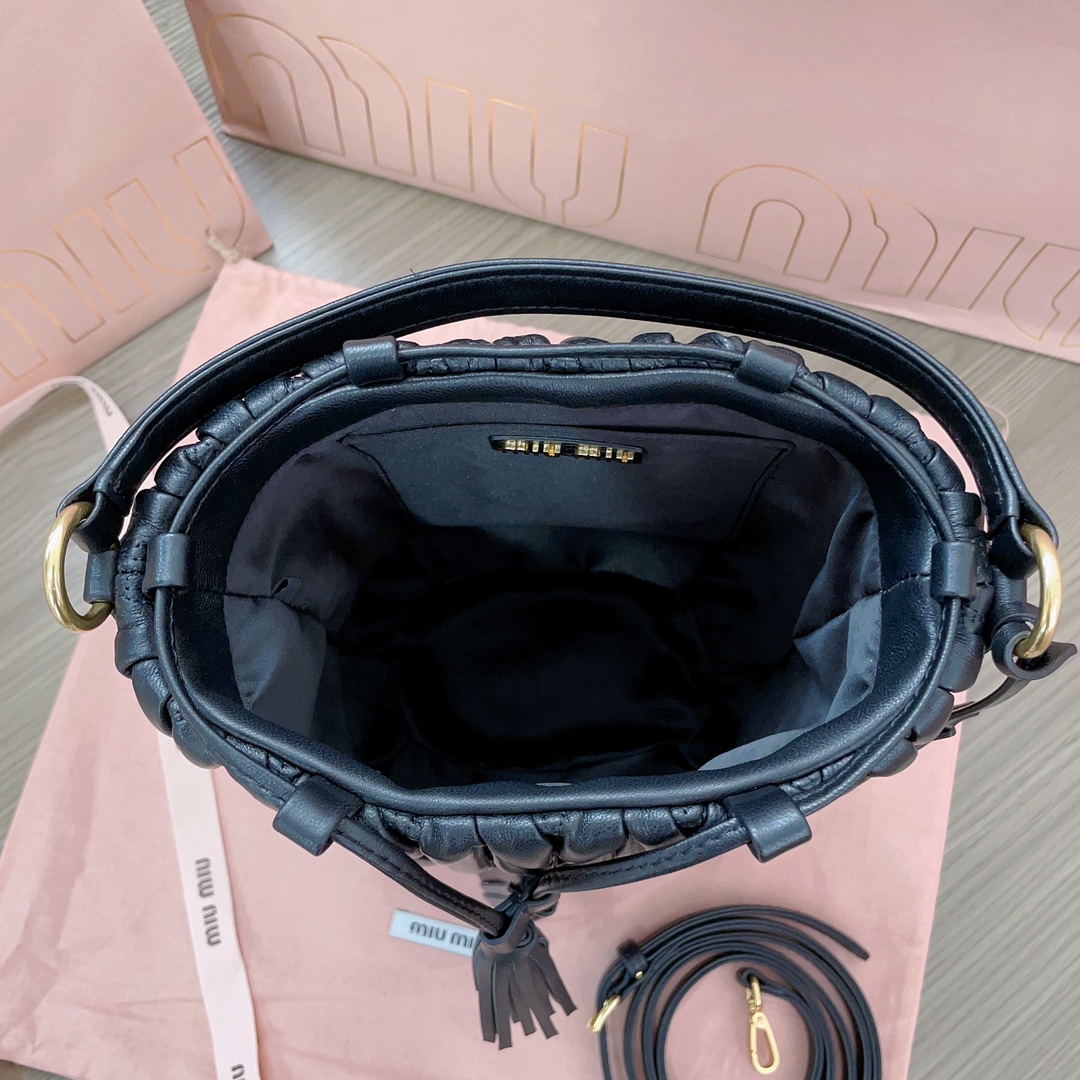 MiuMiu Bag-20X18X14CM