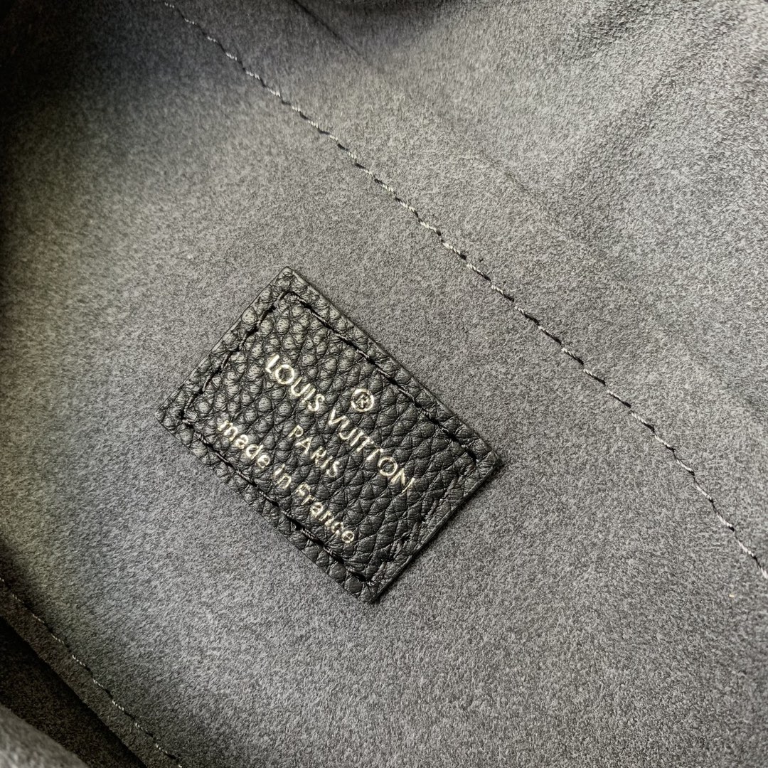 l**is V*t*n baia bag-26*17*7.5cm