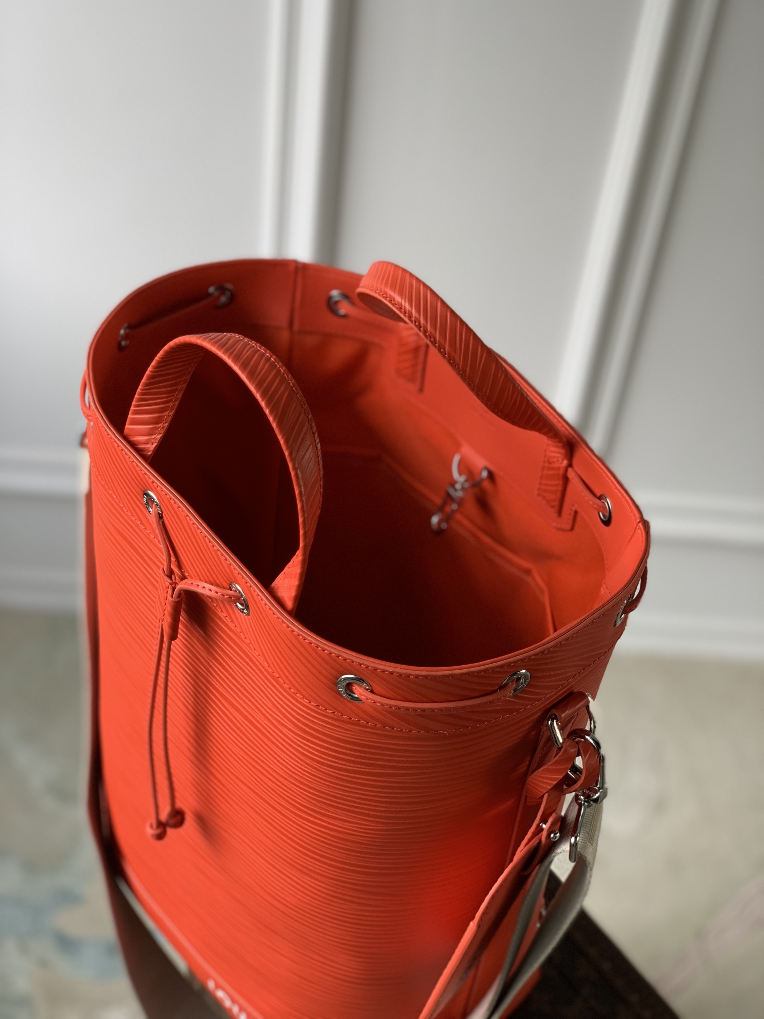 l**is V*t*n maxi noé sling handbag-34 x 48 x 18cm
