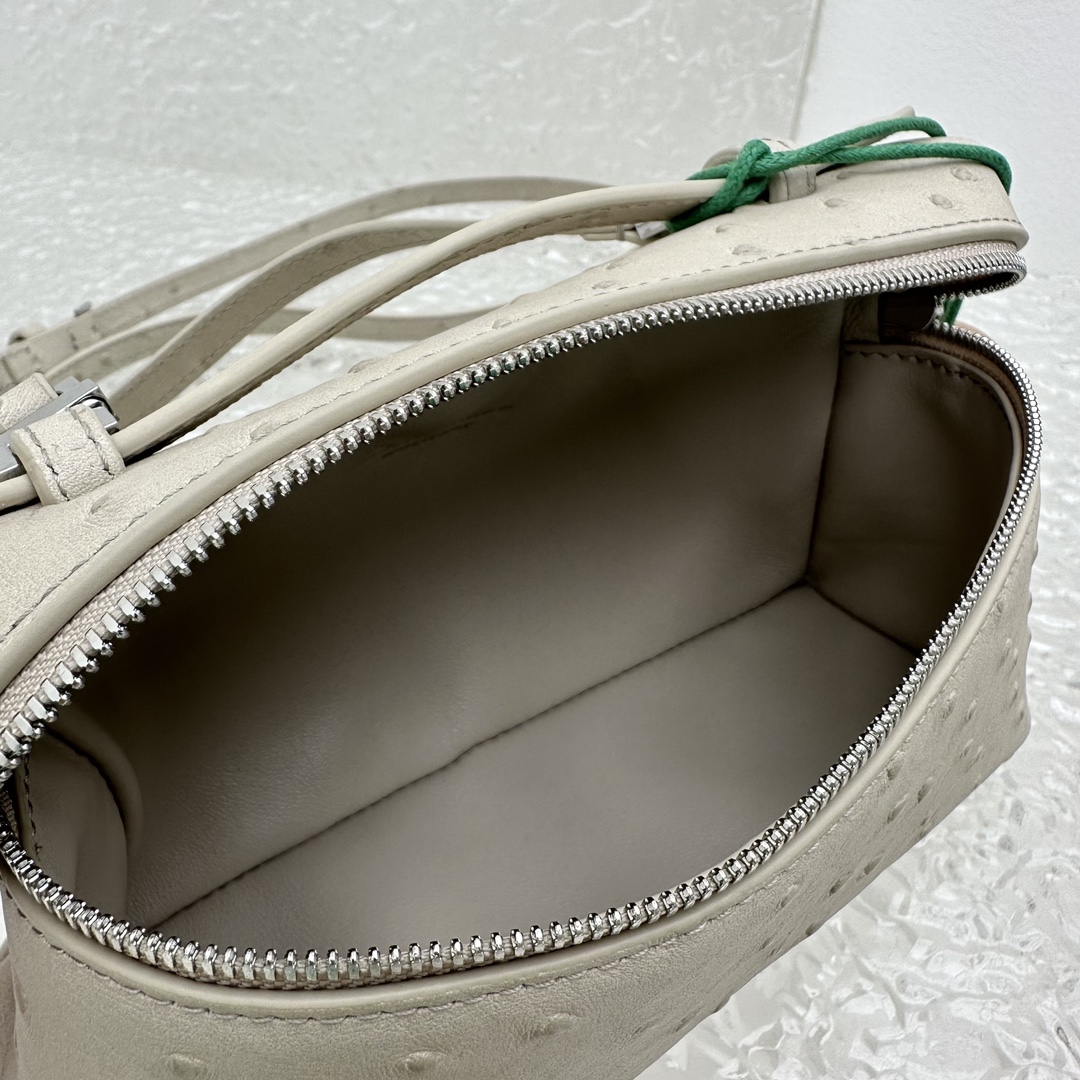 Loro Piana Extra pocket L19 Bag-19*7*12CM