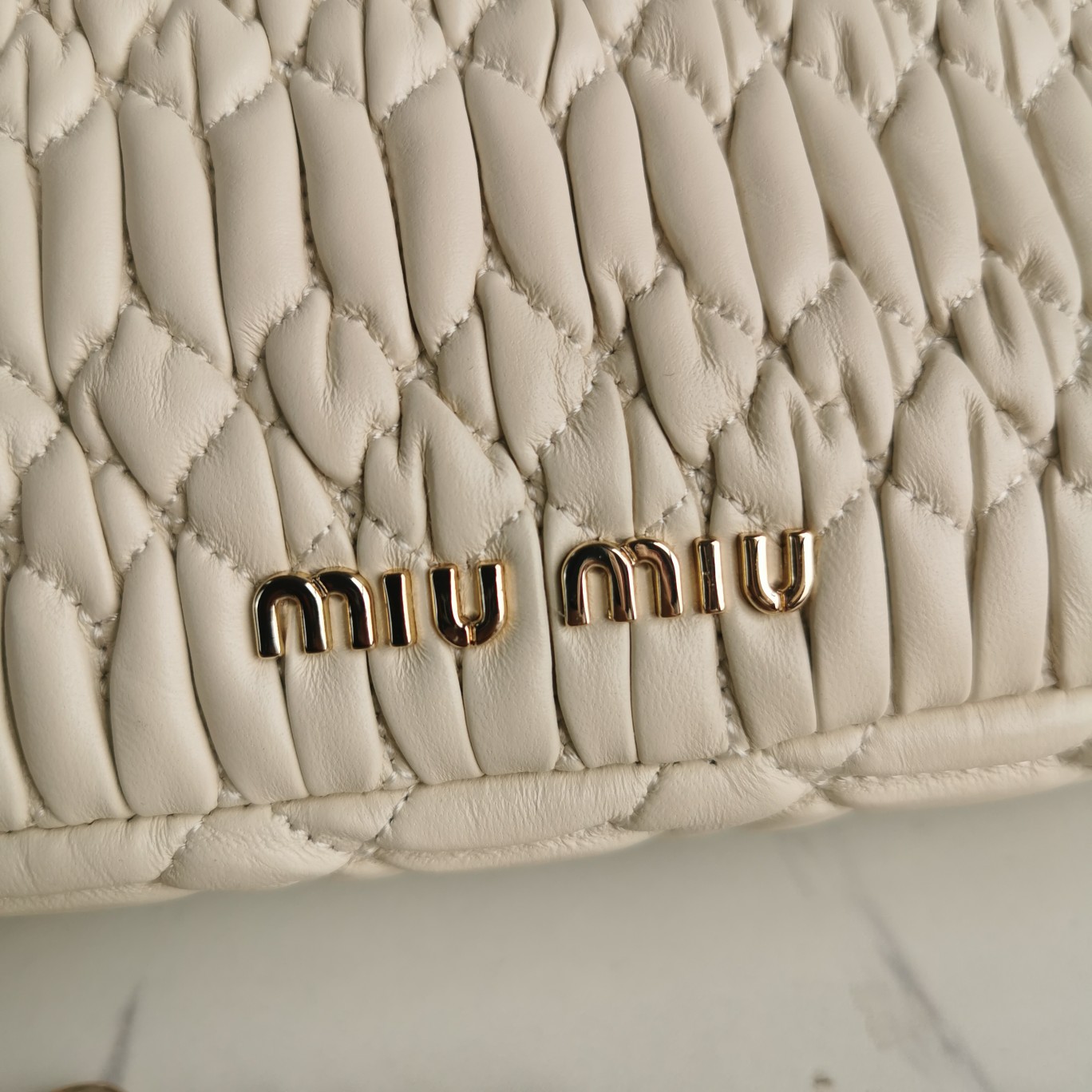 MiuMiu Chain Bag-22.5*4.5*12CM