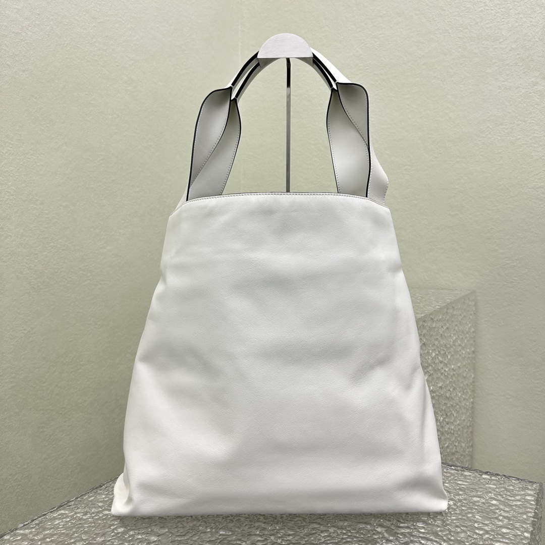 MiuMiu Hobo Tote-38.5*11*39CM