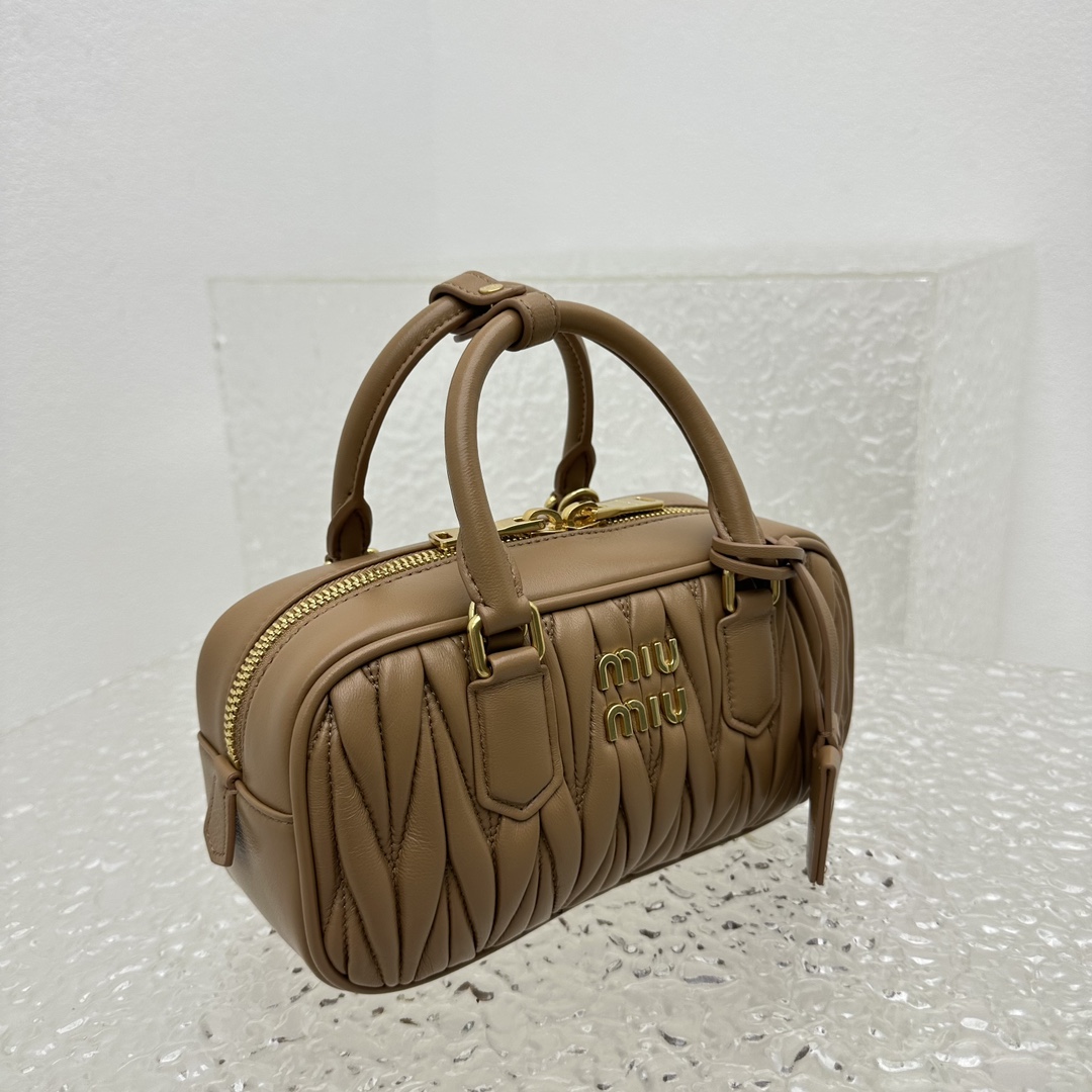 MiuMiu Vintage Rectangular Bag-23*12*8CM