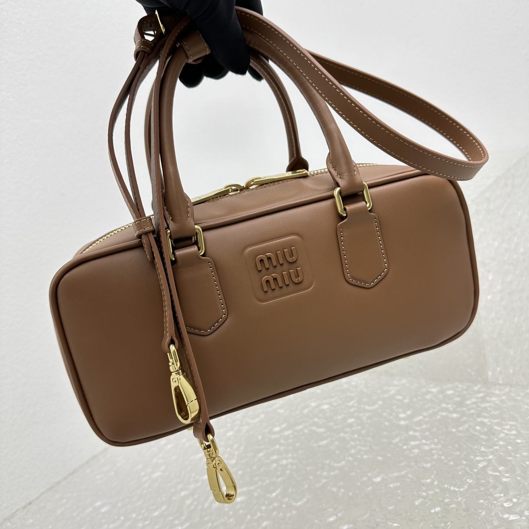 MiuMiu SS23 Softy Padded Bag-27*12*9CM