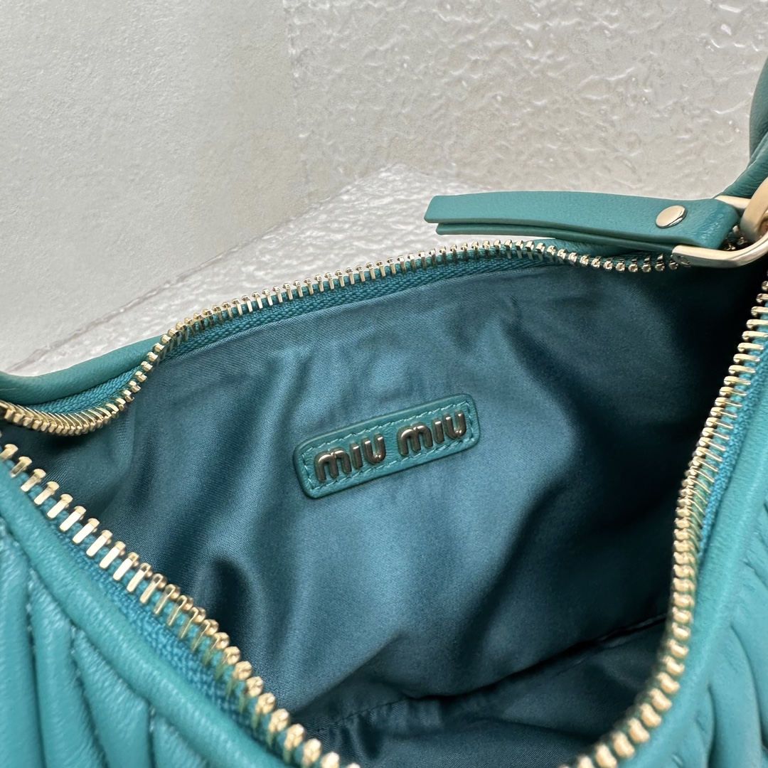 MiuMiu Wander Hobo Bag-20*6*17CM