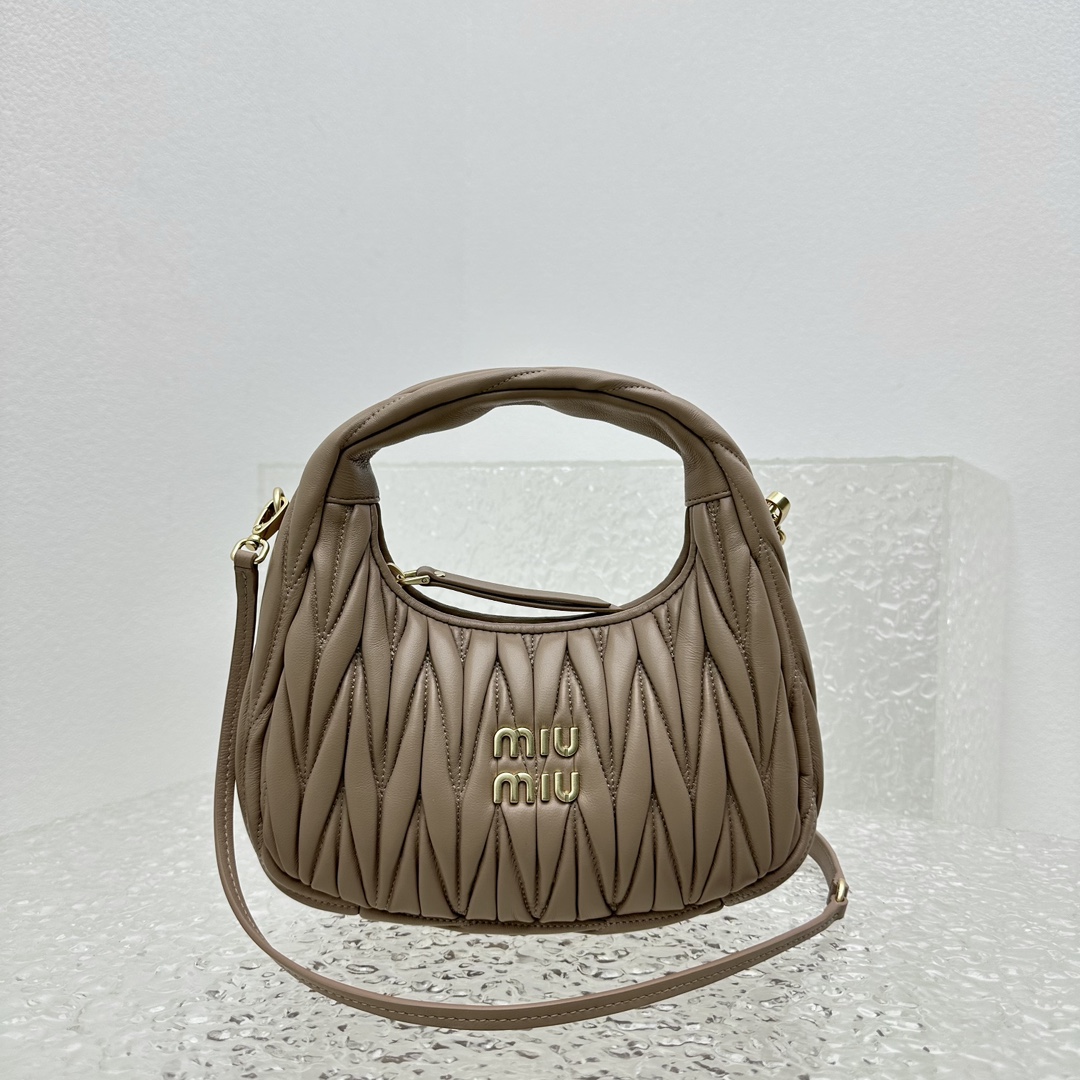 MiuMiu Wander Hobo Bag-20*6*17CM