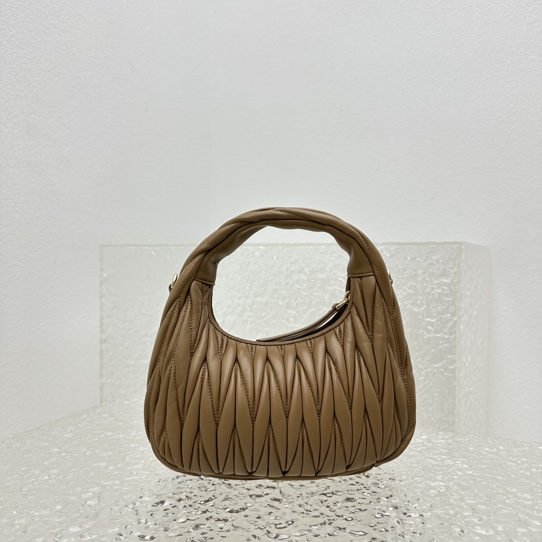 MiuMiu Wander Hobo Bag-20*6*17CM