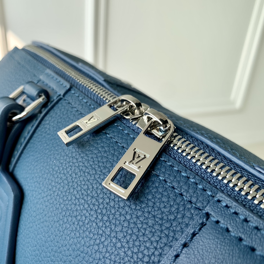 l**is V*t*n city keepall-27x17x13cm