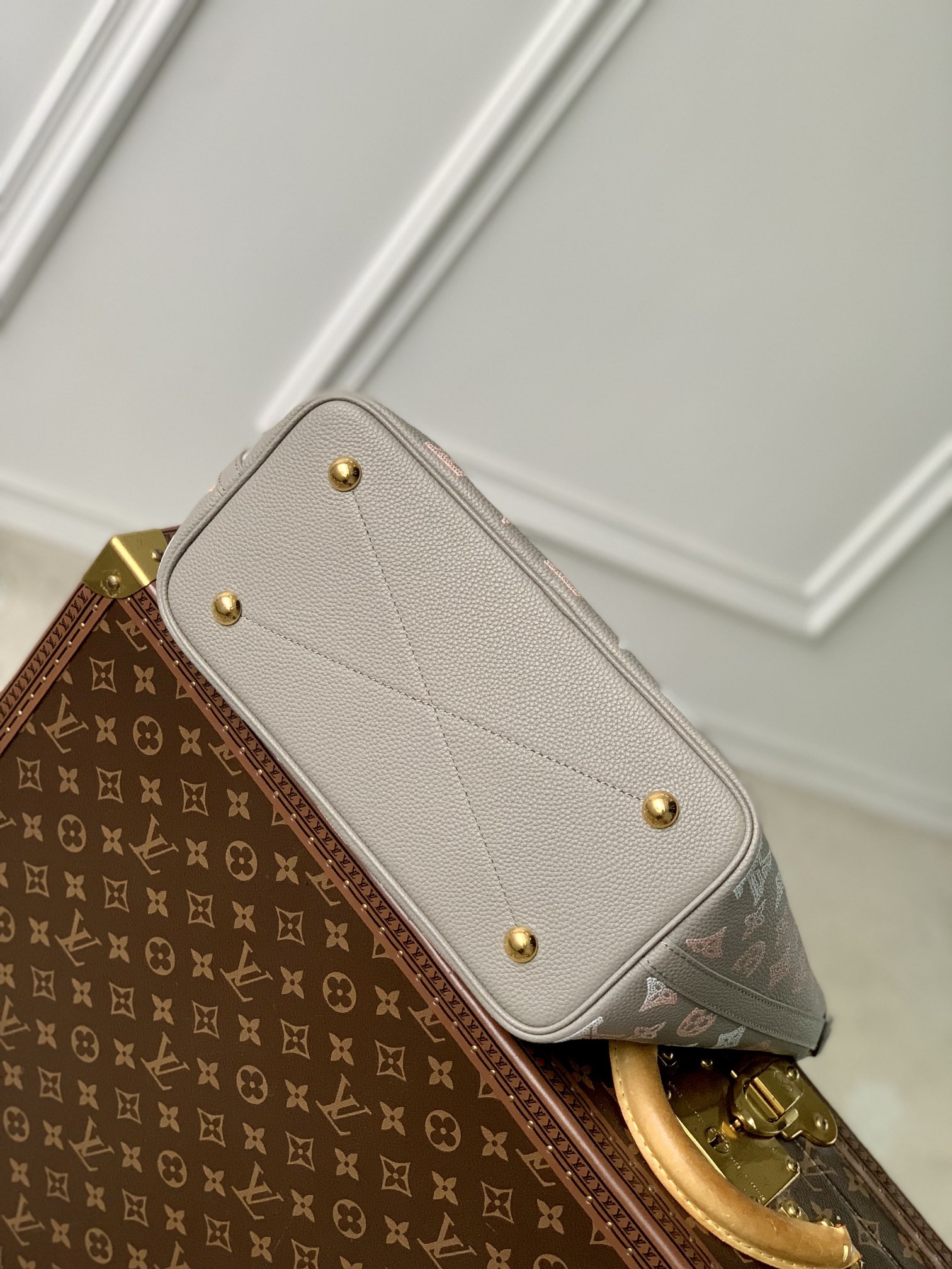 l**is V*t*n blossom handbags-30*27.5*16cm