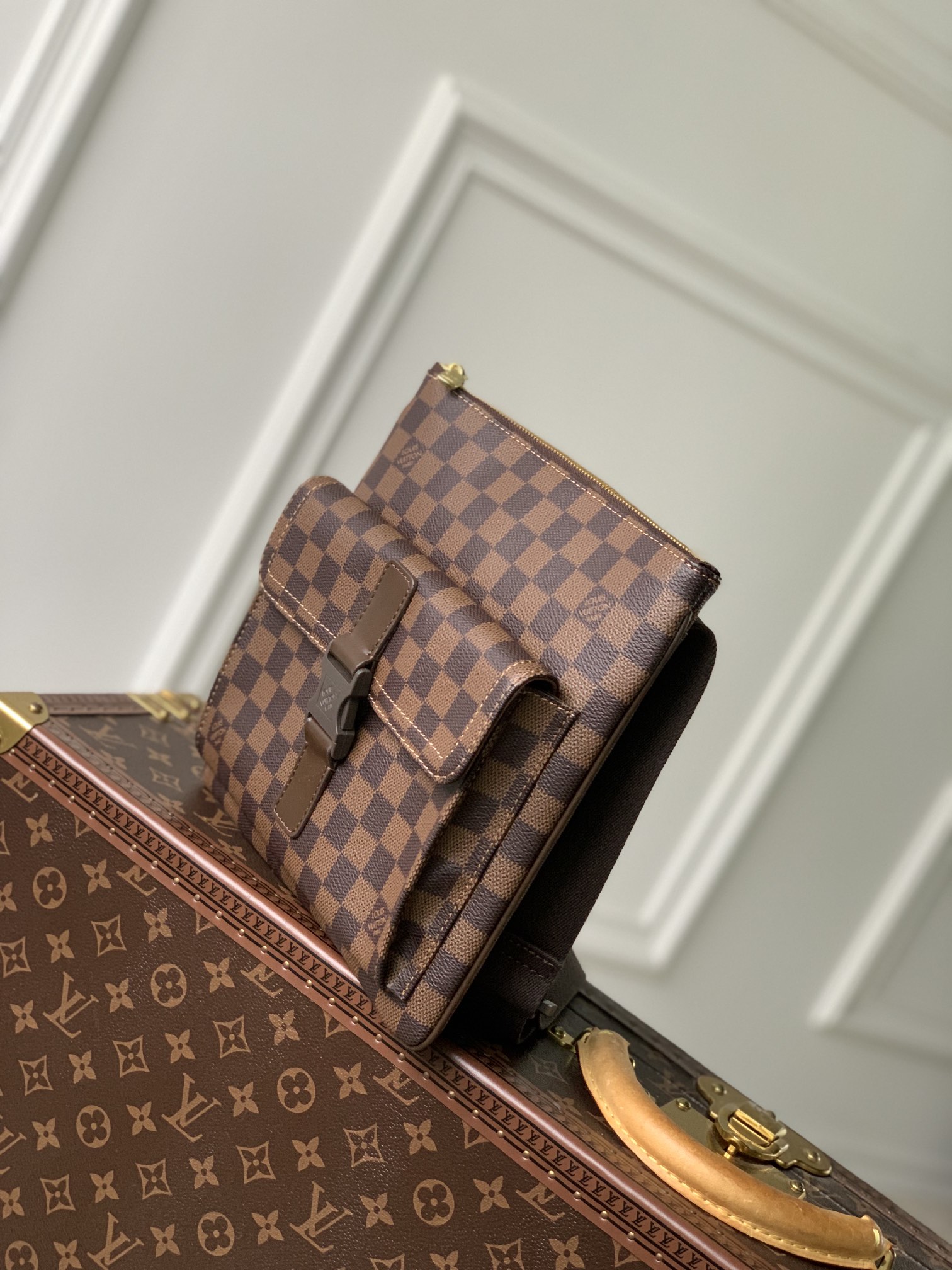 l**is V*t*n vintage bag-24x24x5cm