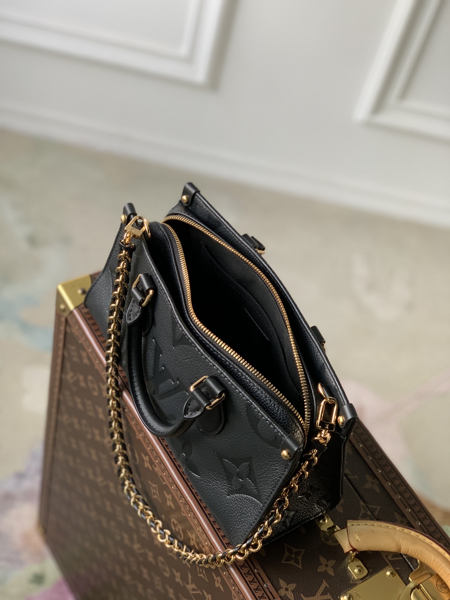 l**is V*t*n onthego east west handbag-m23640-25*13*10cm