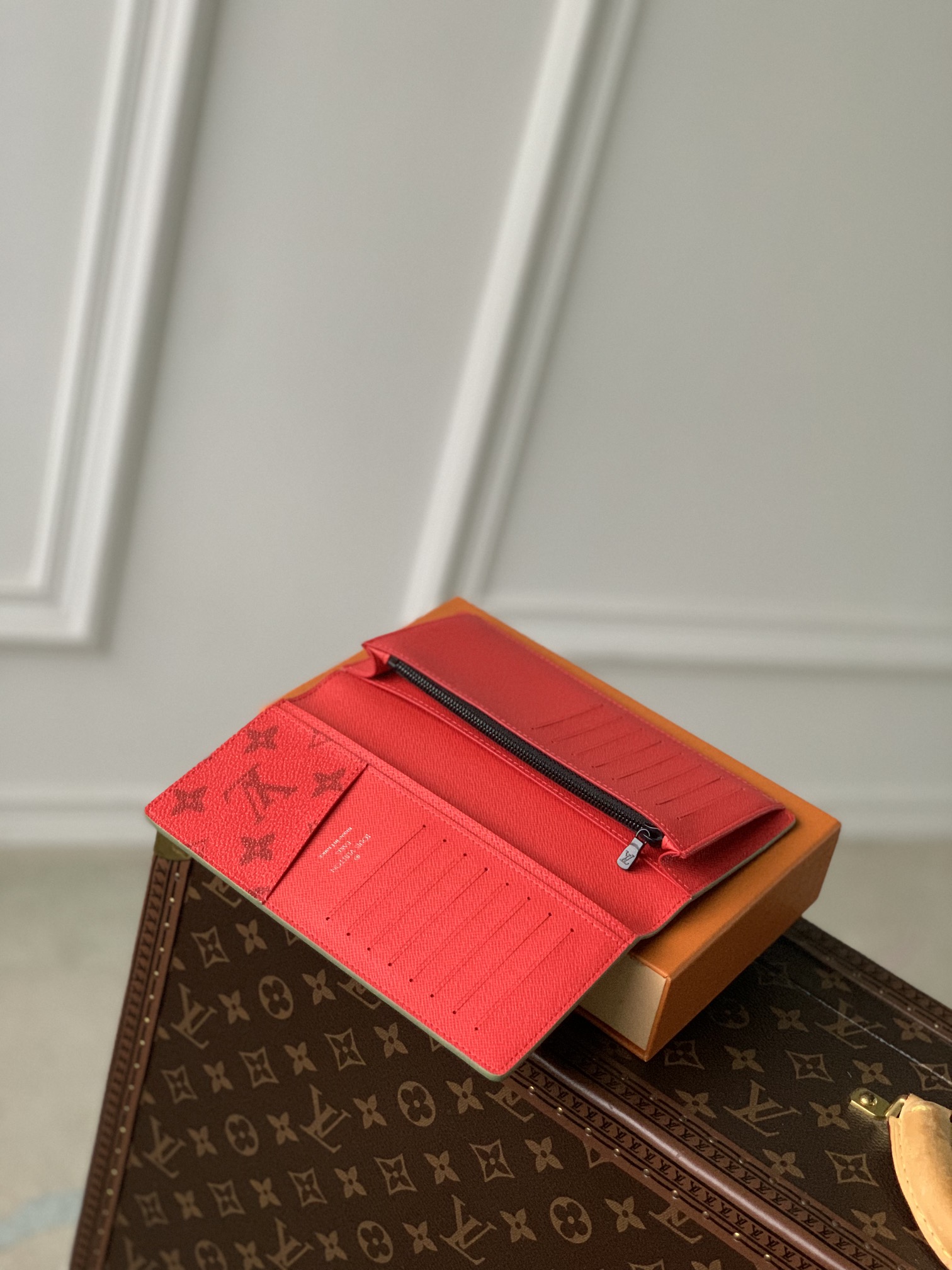 l**is V*t*n wallet-10*19*2cm