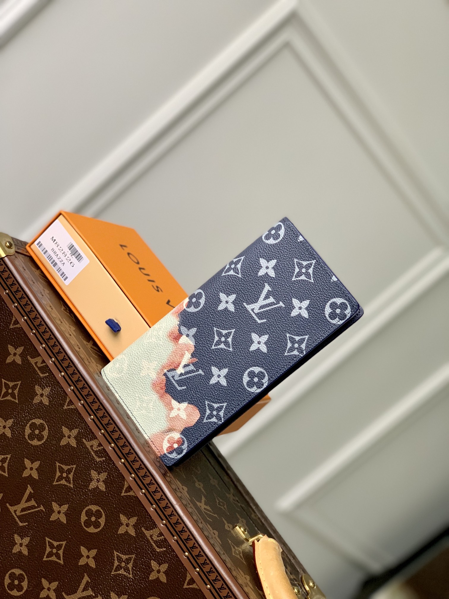 l**is V*t*n wallet-10*19*2cm