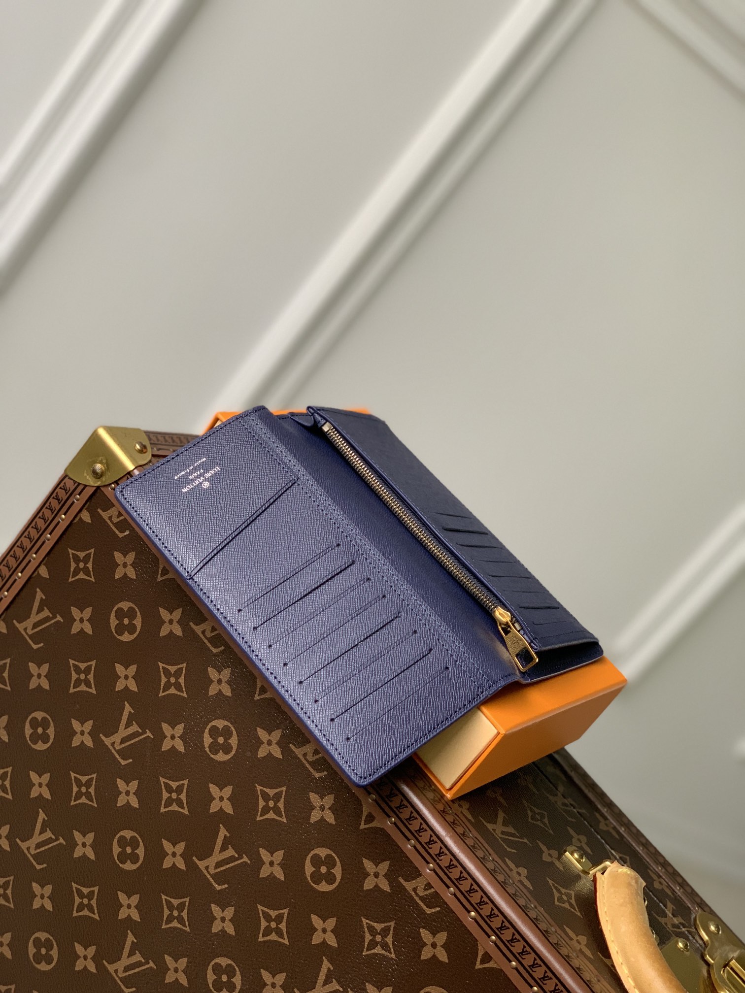 l**is V*t*n wallet-10*19*2cm