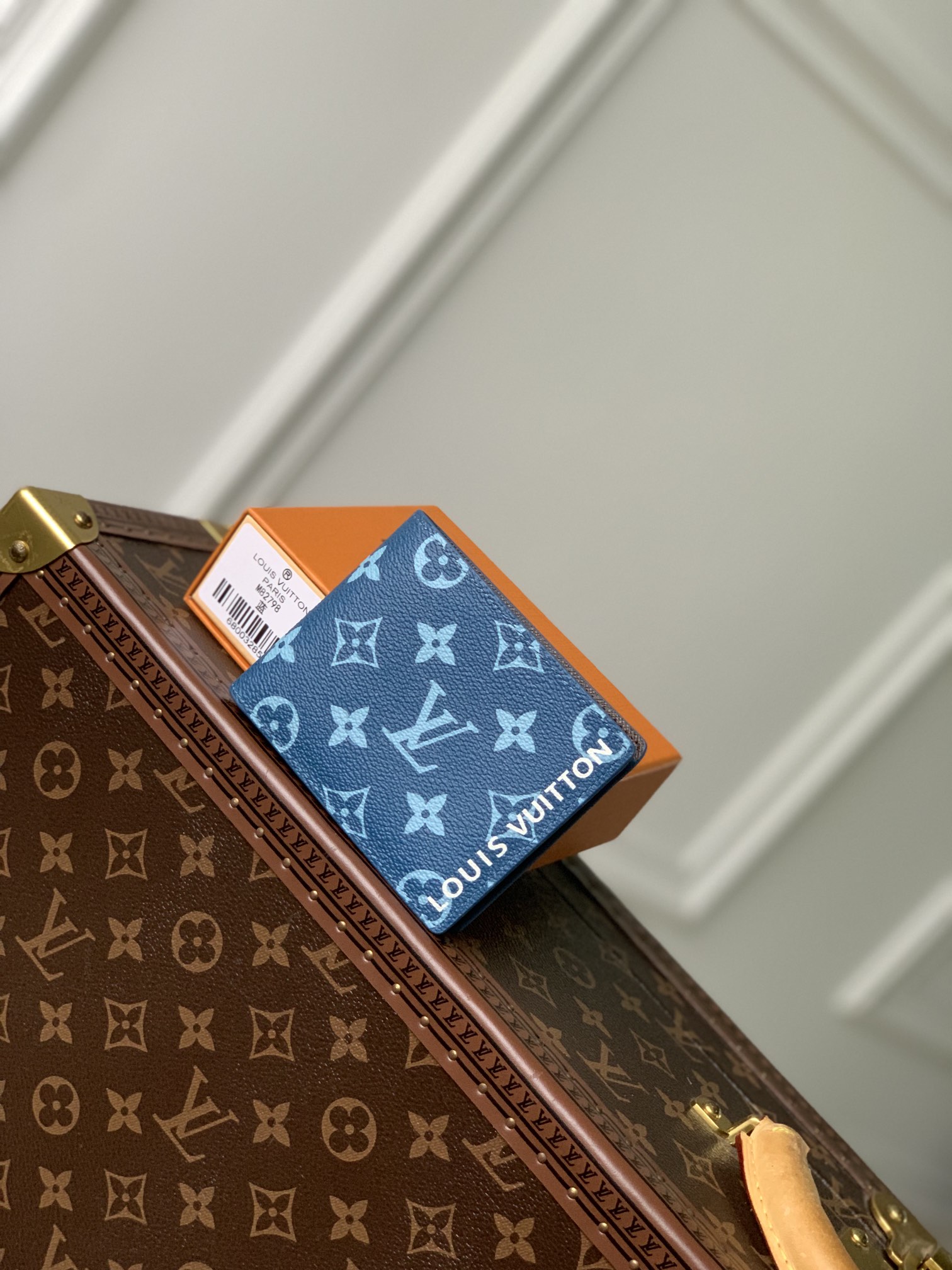 l**is V*t*n slender wallet-m62294-11*9*2cm