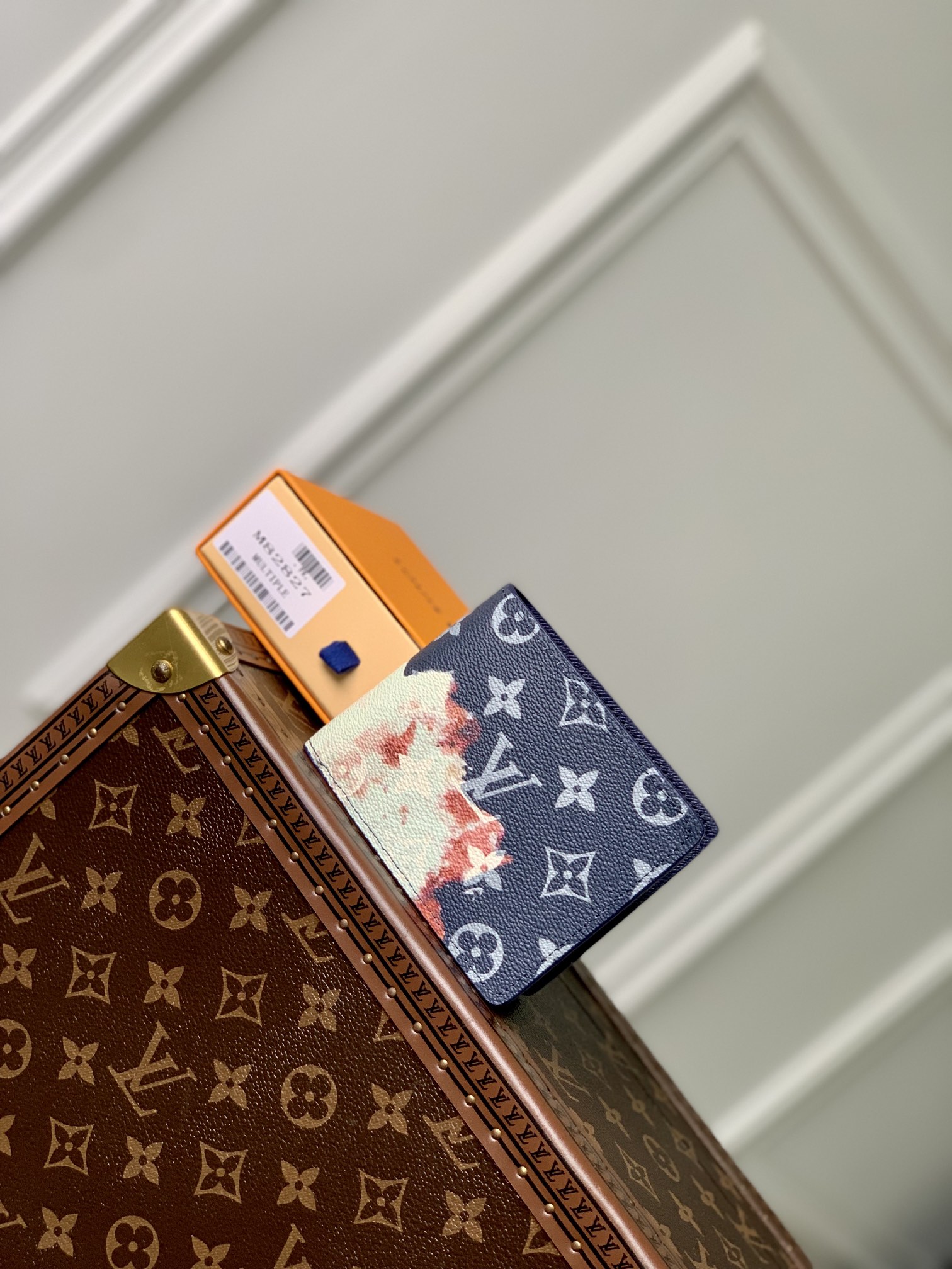 l**is V*t*n slender wallet-m62294-11*9*2cm