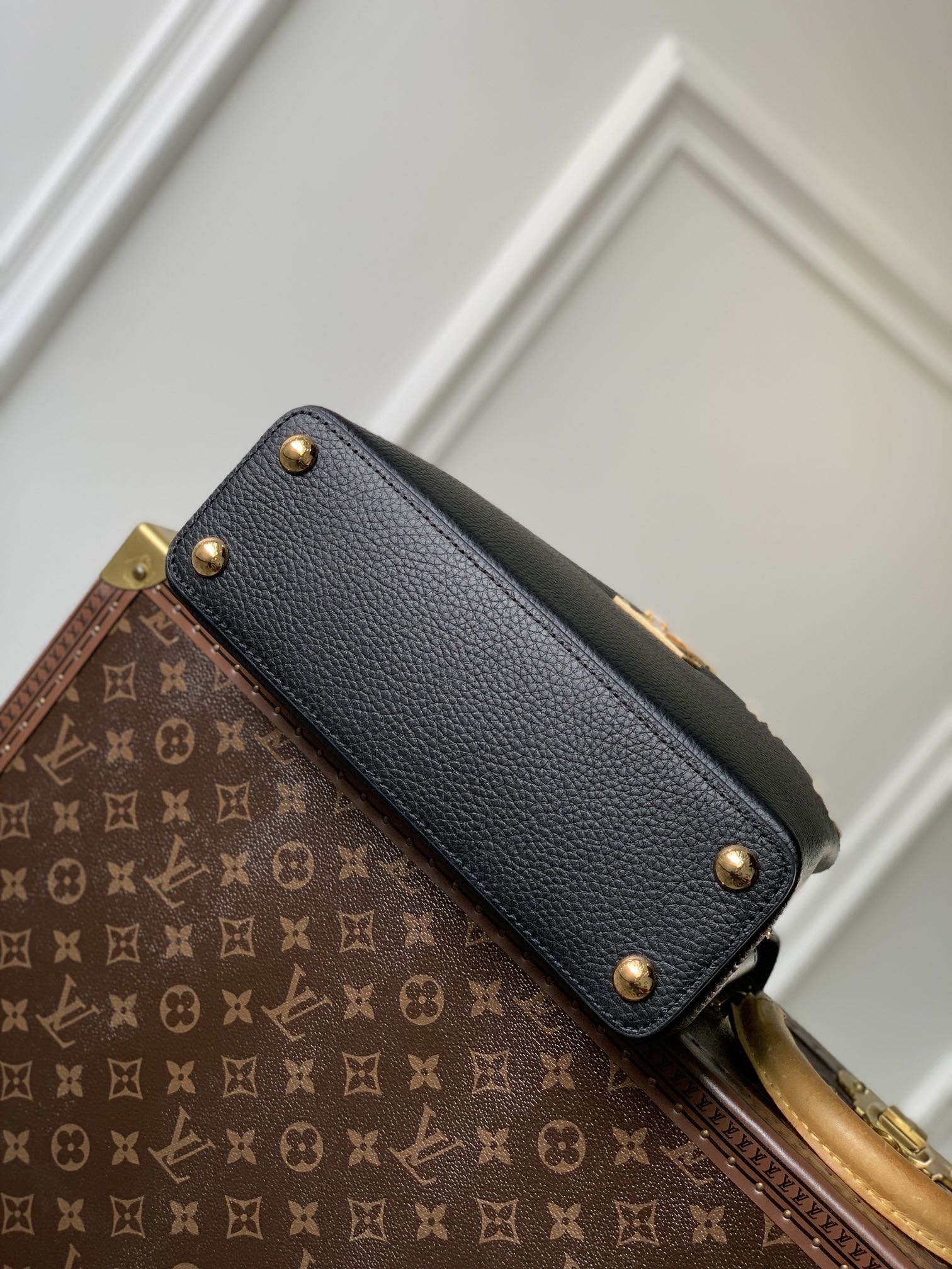l**is V*t*n capucines bb-27*18*9cm