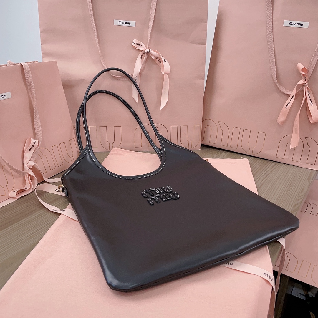 MiuMiu Tote-35*40CM