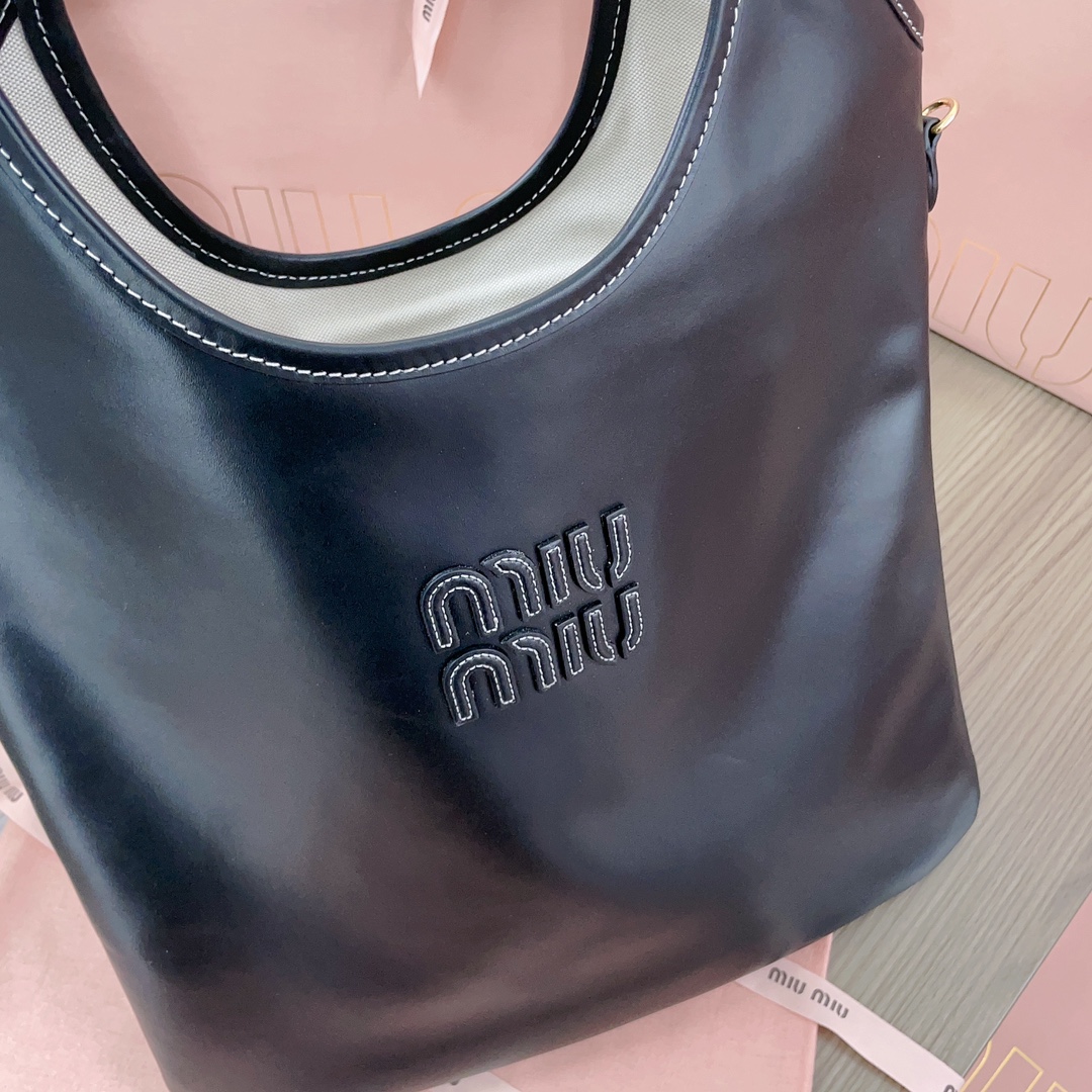 MiuMiu Tote-35*40CM