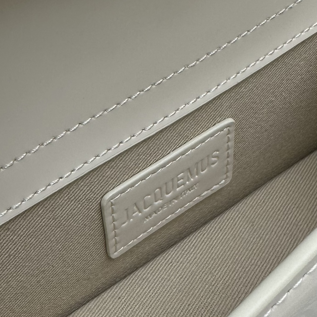 Jacquemus Small Bamnino Bag-18x6x7CM